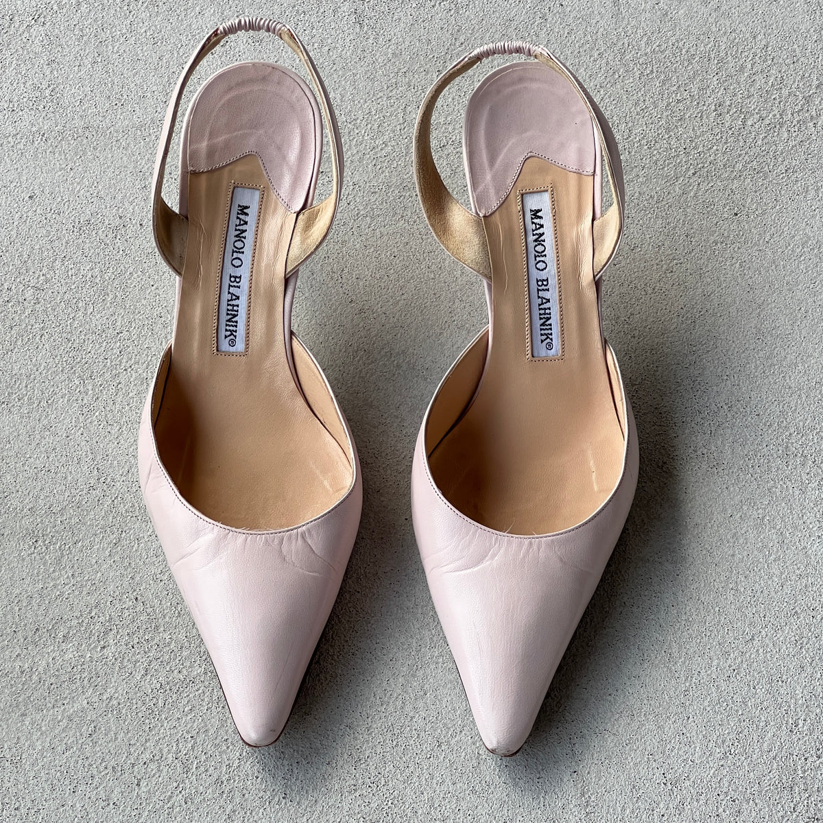 Manolo Blahnik | Carolyne Baby Pink Leather Pointed Toe Slingback Heels (37.5)