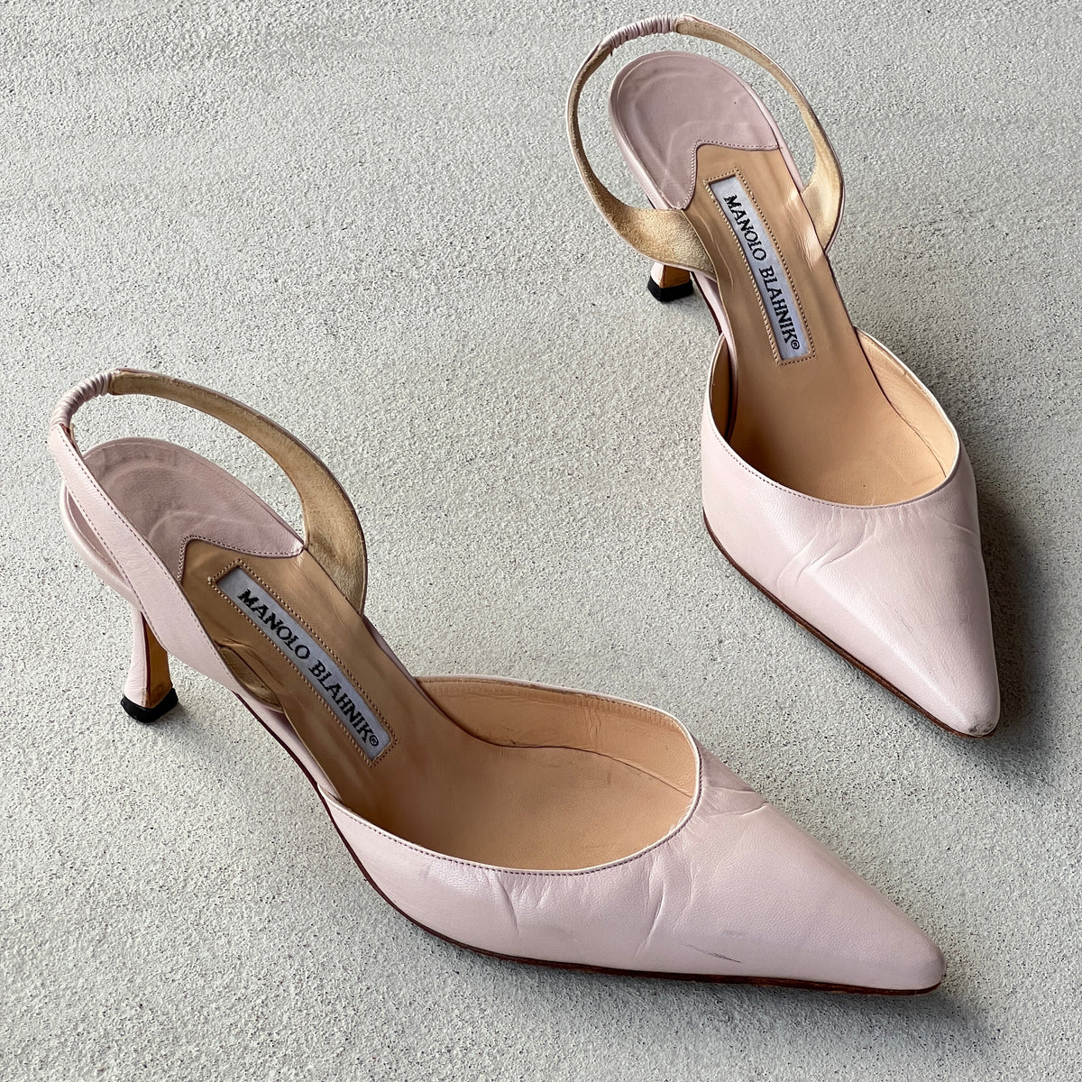 Manolo Blahnik | Carolyne Baby Pink Leather Pointed Toe Slingback Heels (37.5)