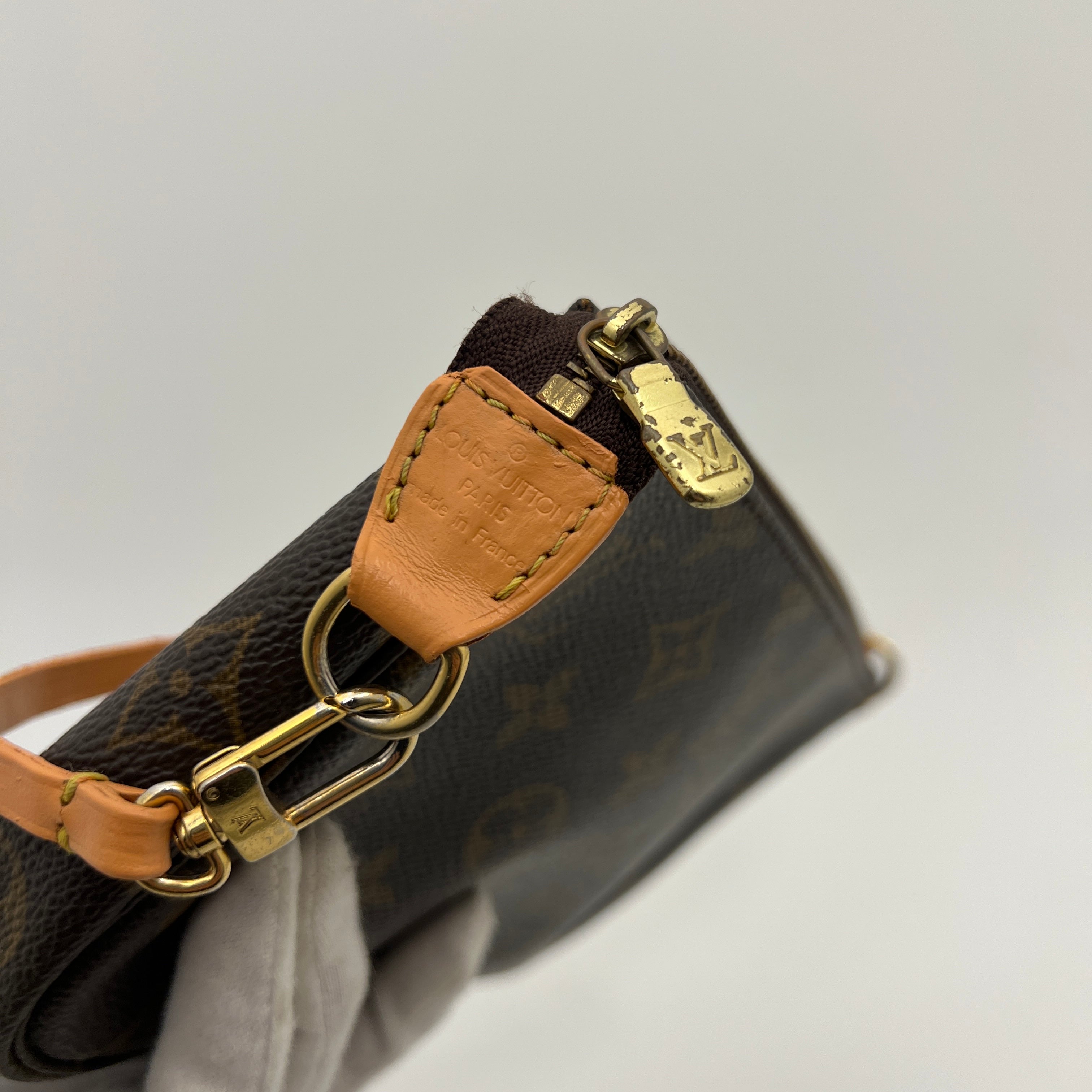 Louis Vuitton | Vintage Pochette LV Monogram Leather Canvas Shoulder Bag Small