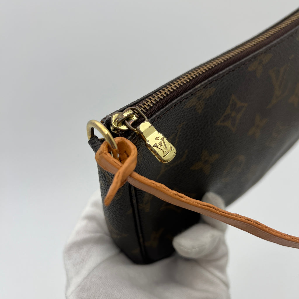 Louis Vuitton | Vintage Pochette LV Monogram Leather Canvas Shoulder Bag Small