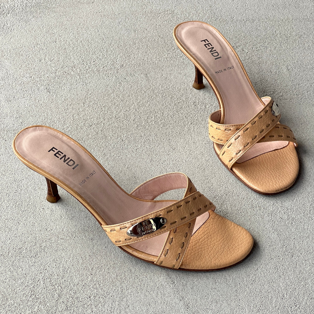 Fendi | Selleria Tan Peach Leather Silver Logo Plate Slide Mules (36)