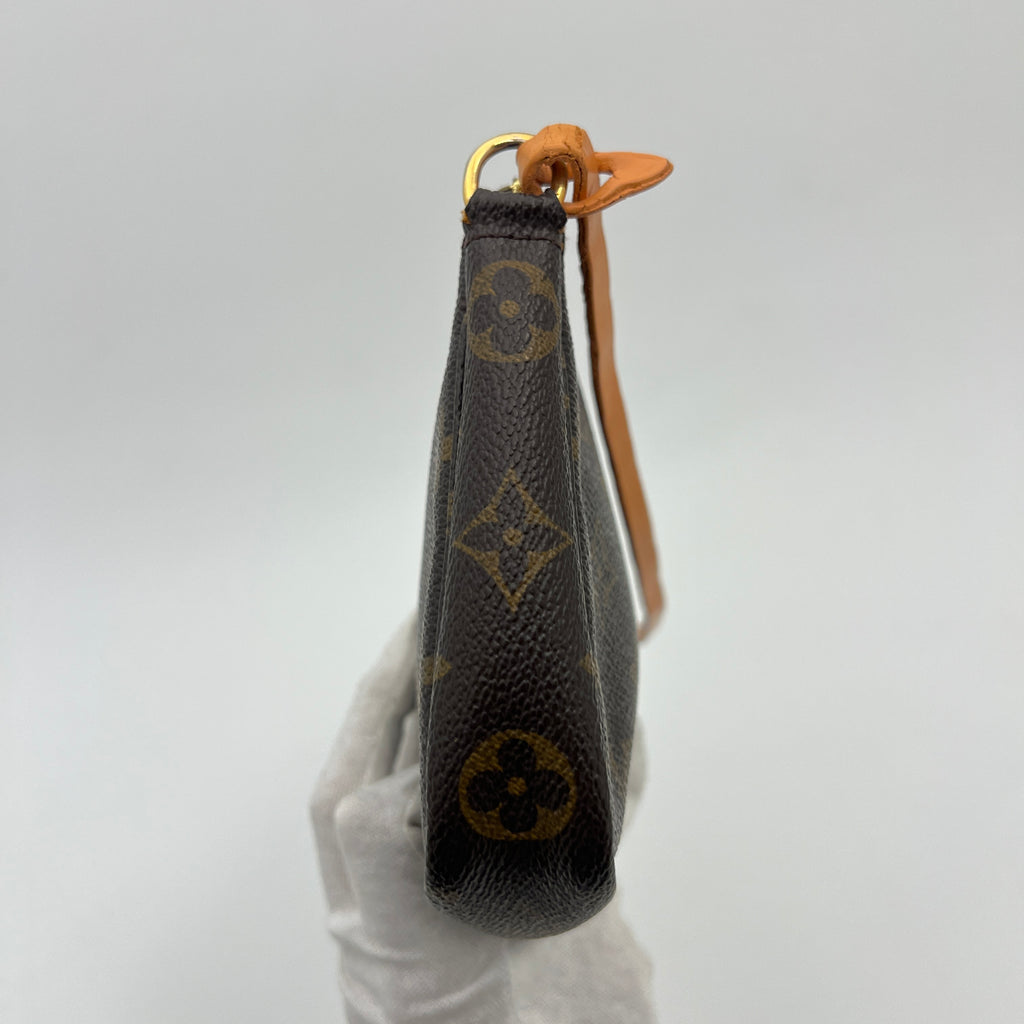Louis Vuitton | Vintage Pochette LV Monogram Leather Canvas Shoulder Bag Small