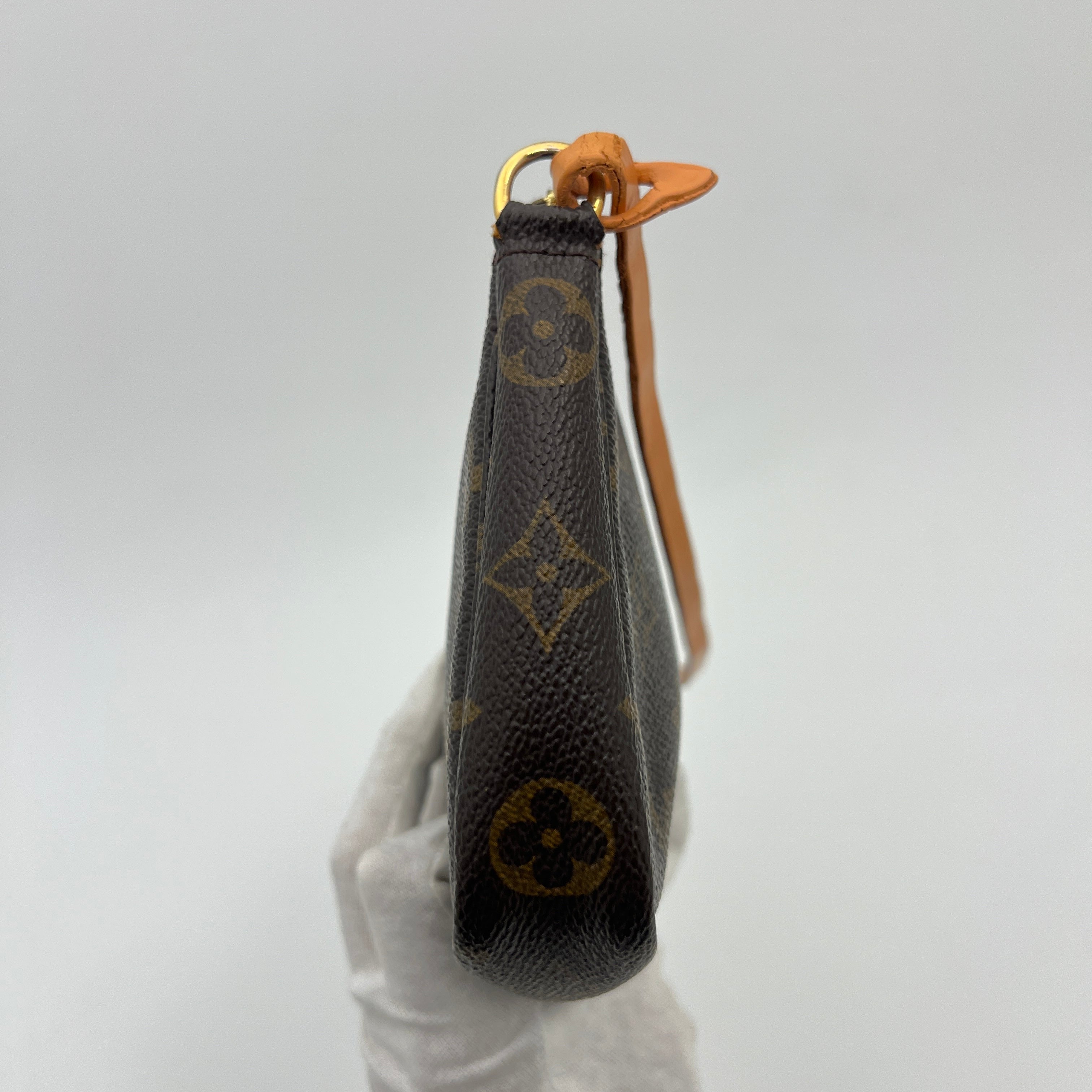 Louis Vuitton | Vintage Pochette LV Monogram Leather Canvas Shoulder Bag Small