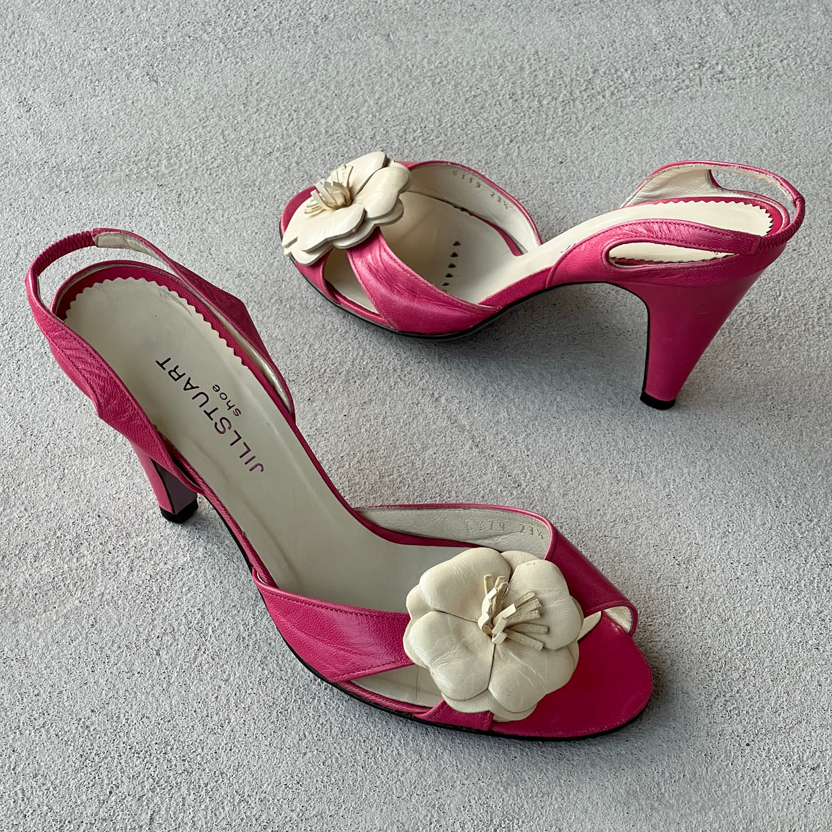 Jill Stuart | Pink Leather White Flower Applique Slingback Heels (36.5)
