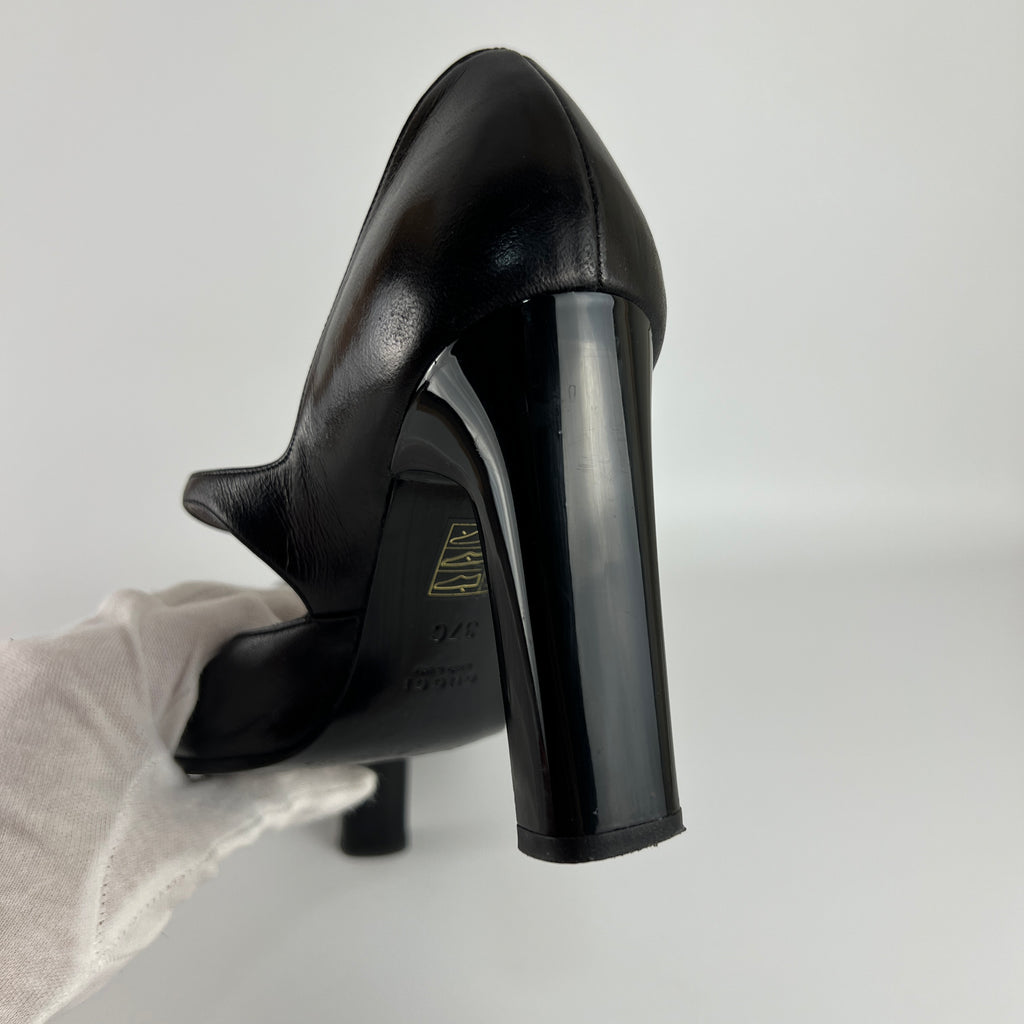 Gucci | Black Calf Leather Mary Jane Silver Buckle Heels (37C)