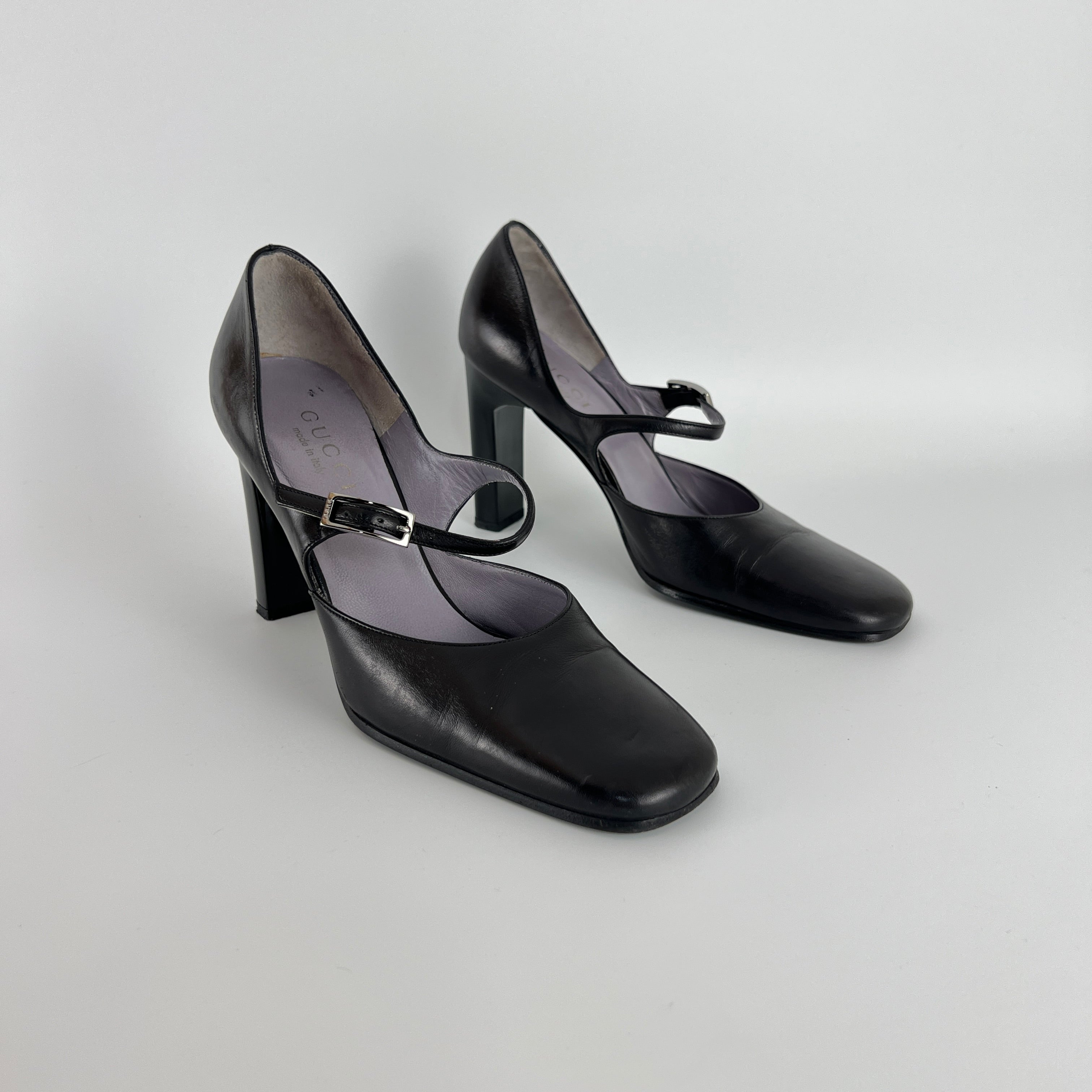 Gucci | Black Calf Leather Mary Jane Silver Buckle Heels (37C)