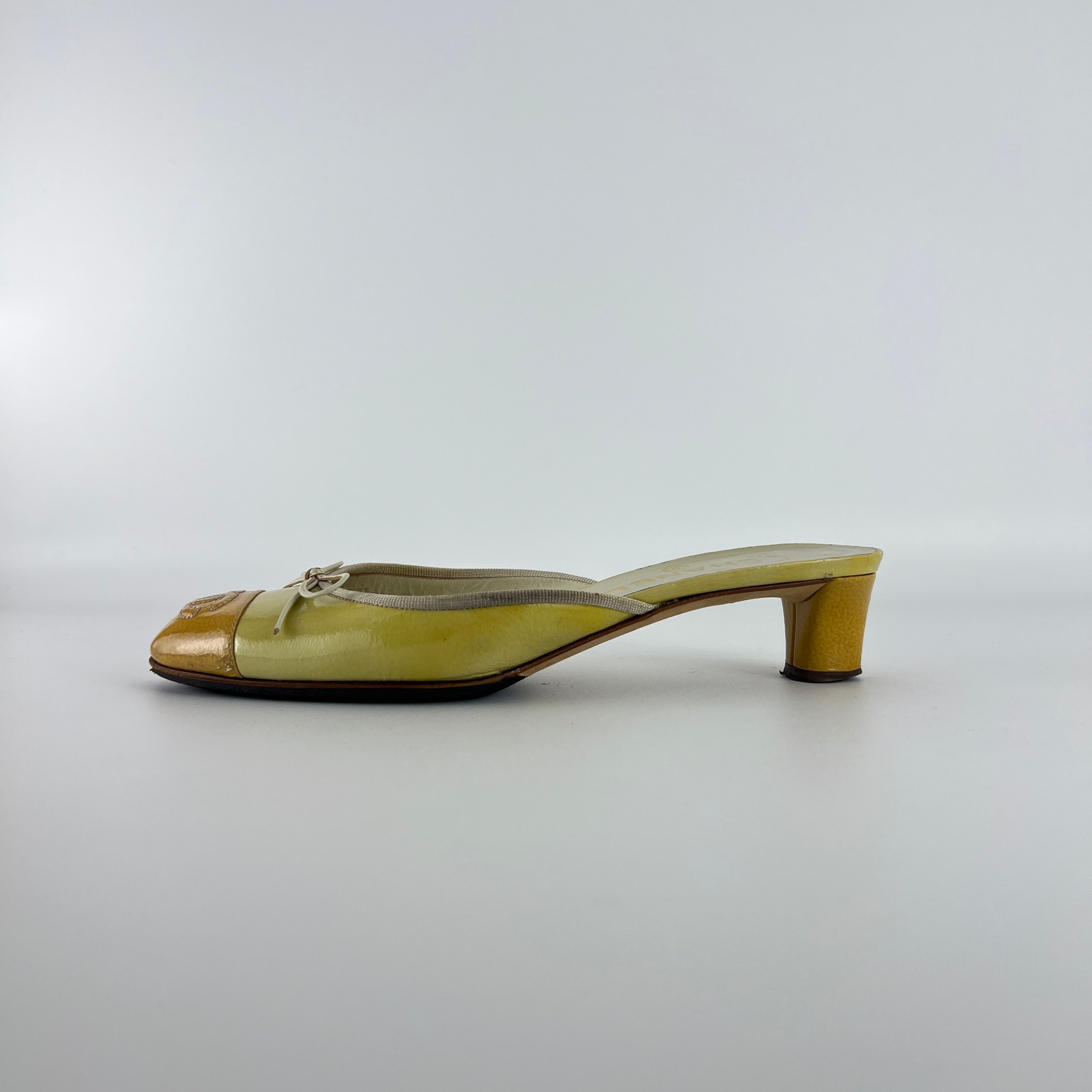 Chanel | Vintage Yellow Orange CC Logo Patent Leather Closed Toe Mule (39C)