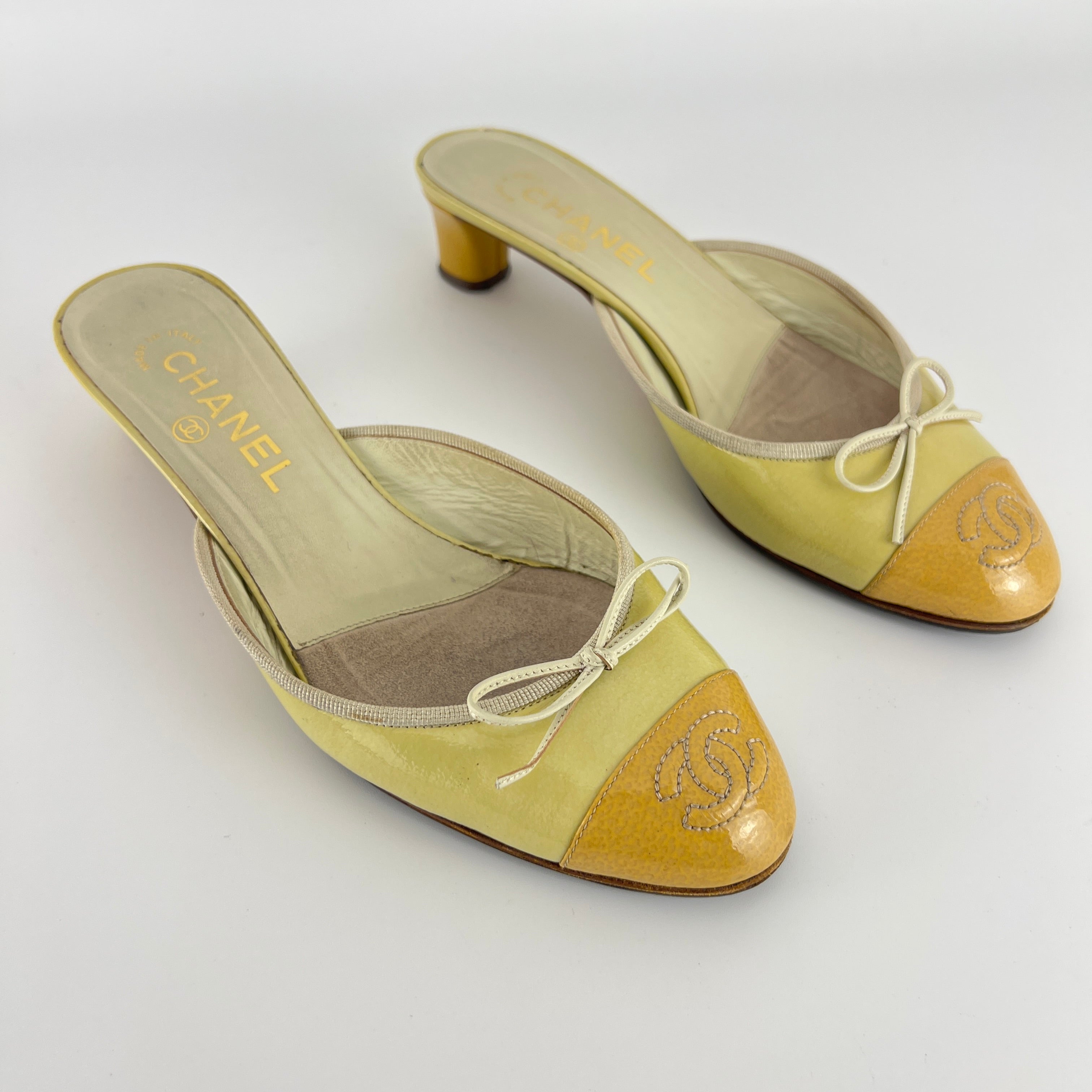 Chanel | Vintage Yellow Orange CC Logo Patent Leather Closed Toe Mule (39C)