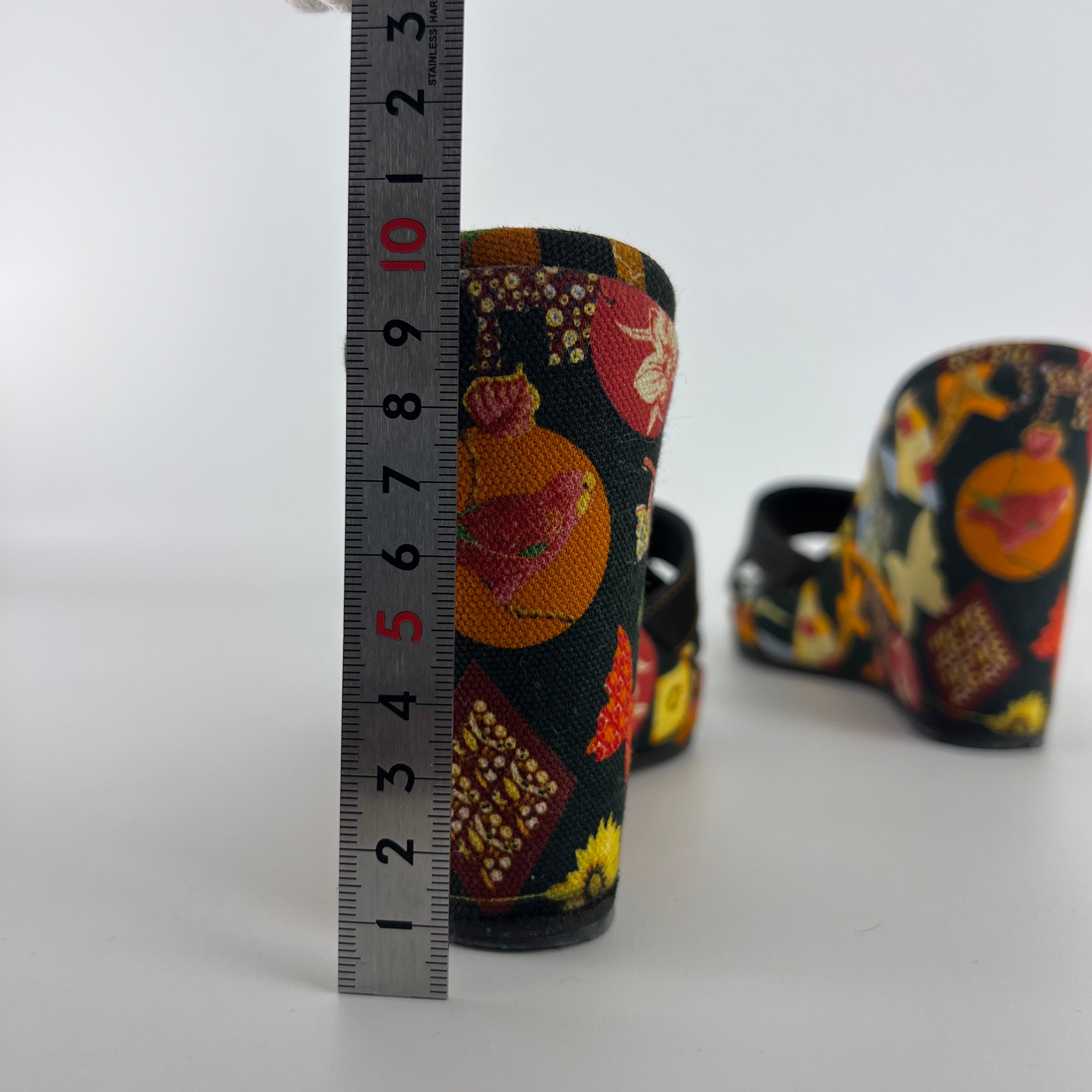 Ferragamo | Tropical Multicolor Print Canvas Black Leather Wedge Heels (36.5 / 22.5)