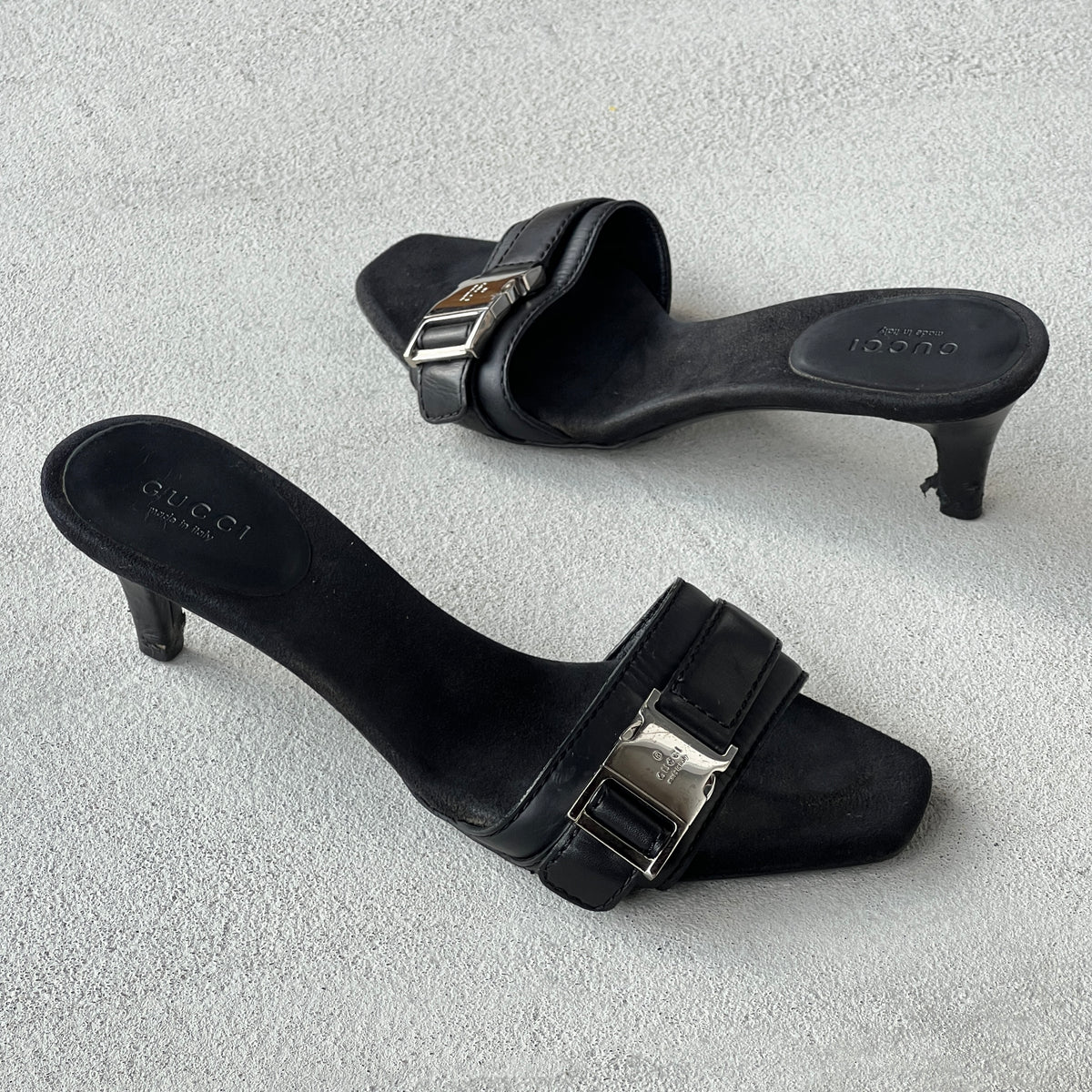 Gucci | Vintage Black Leather Silver Logo Buckle Slide Mules (35.5)