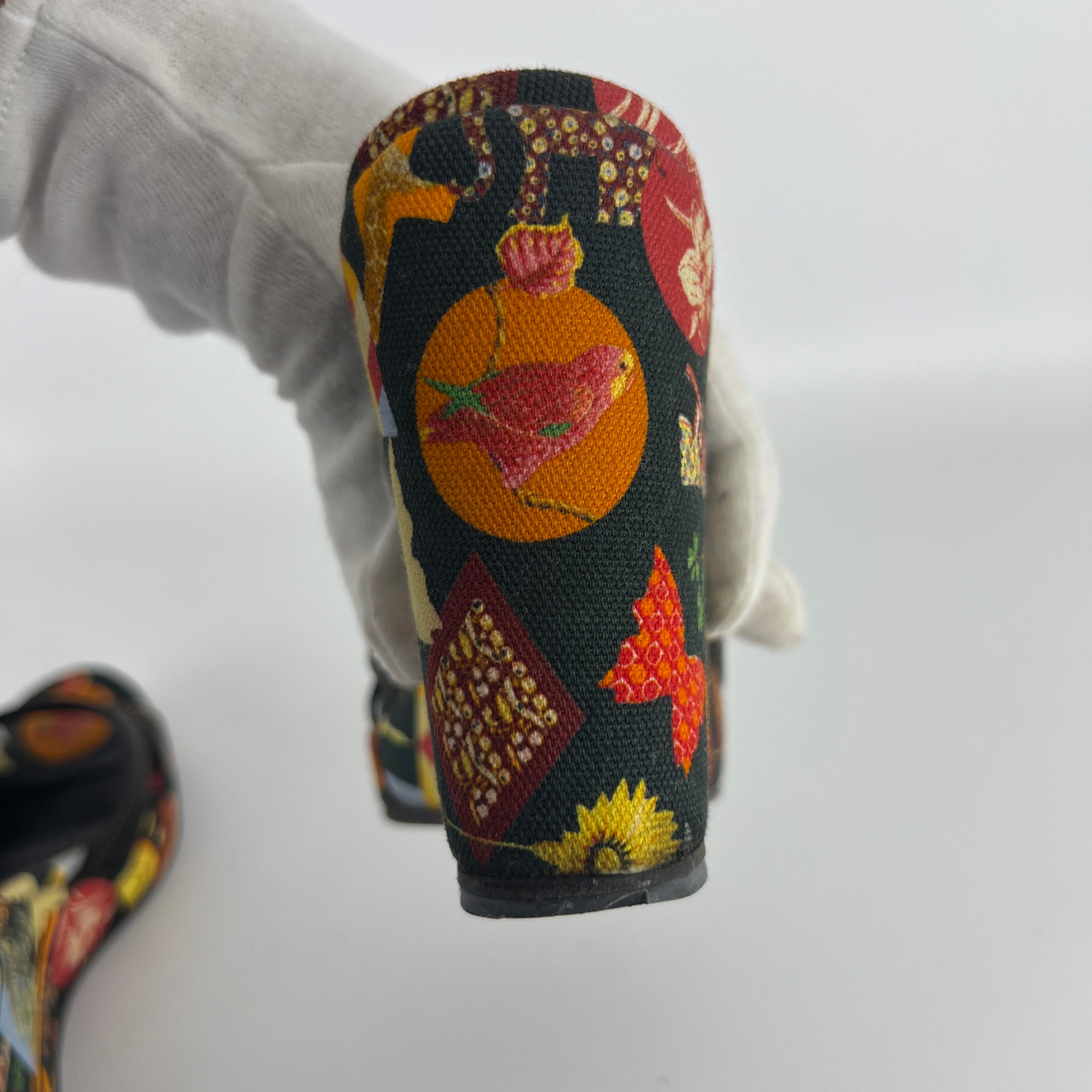 Ferragamo | Tropical Multicolor Print Canvas Black Leather Wedge Heels (36.5 / 22.5)