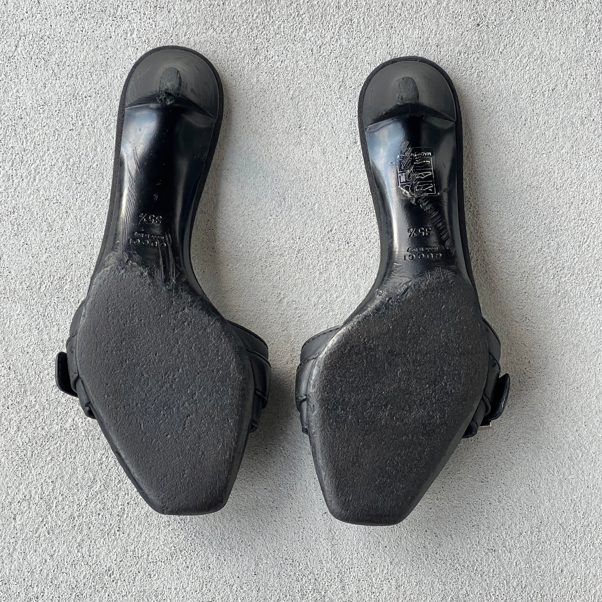 Gucci | Vintage Black Leather Silver Logo Buckle Slide Mules (35.5)