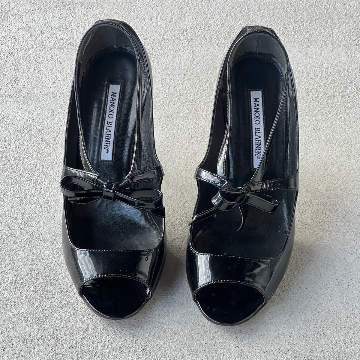 Manolo Blahnik | Black Patent Leather Bow Sandal Heels (38)