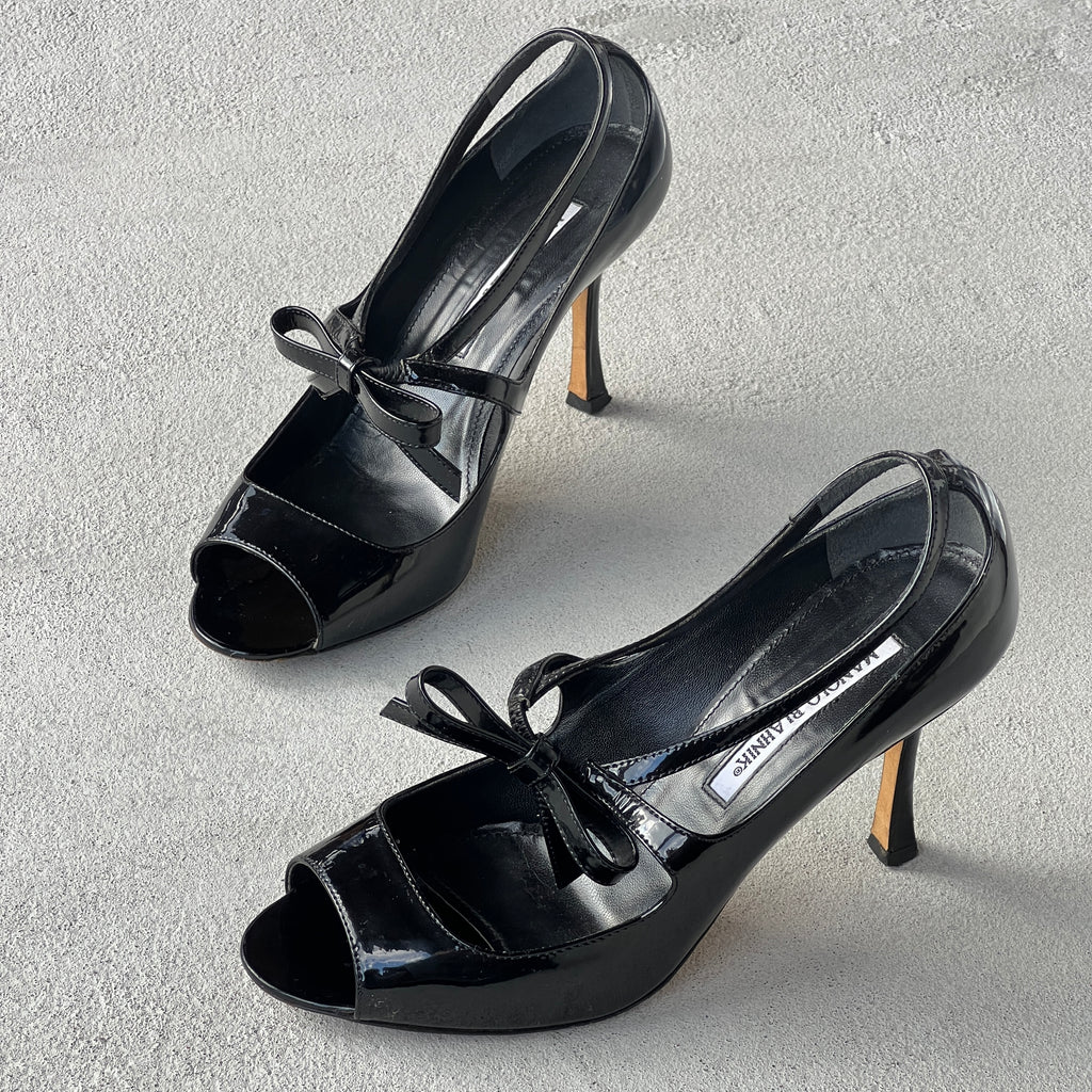 Manolo Blahnik | Black Patent Leather Bow Sandal Heels (38)