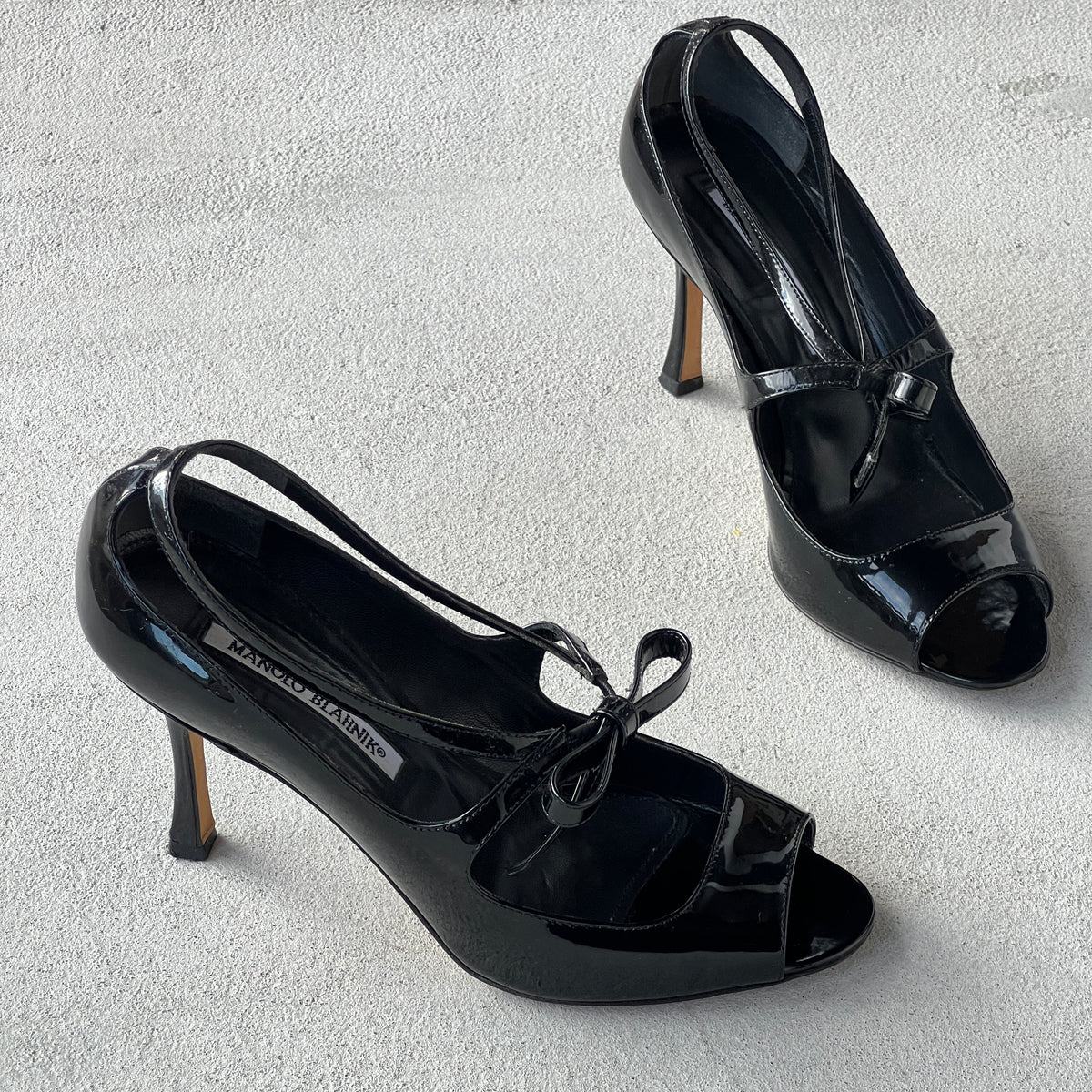 Manolo Blahnik | Black Patent Leather Bow Sandal Heels (38)