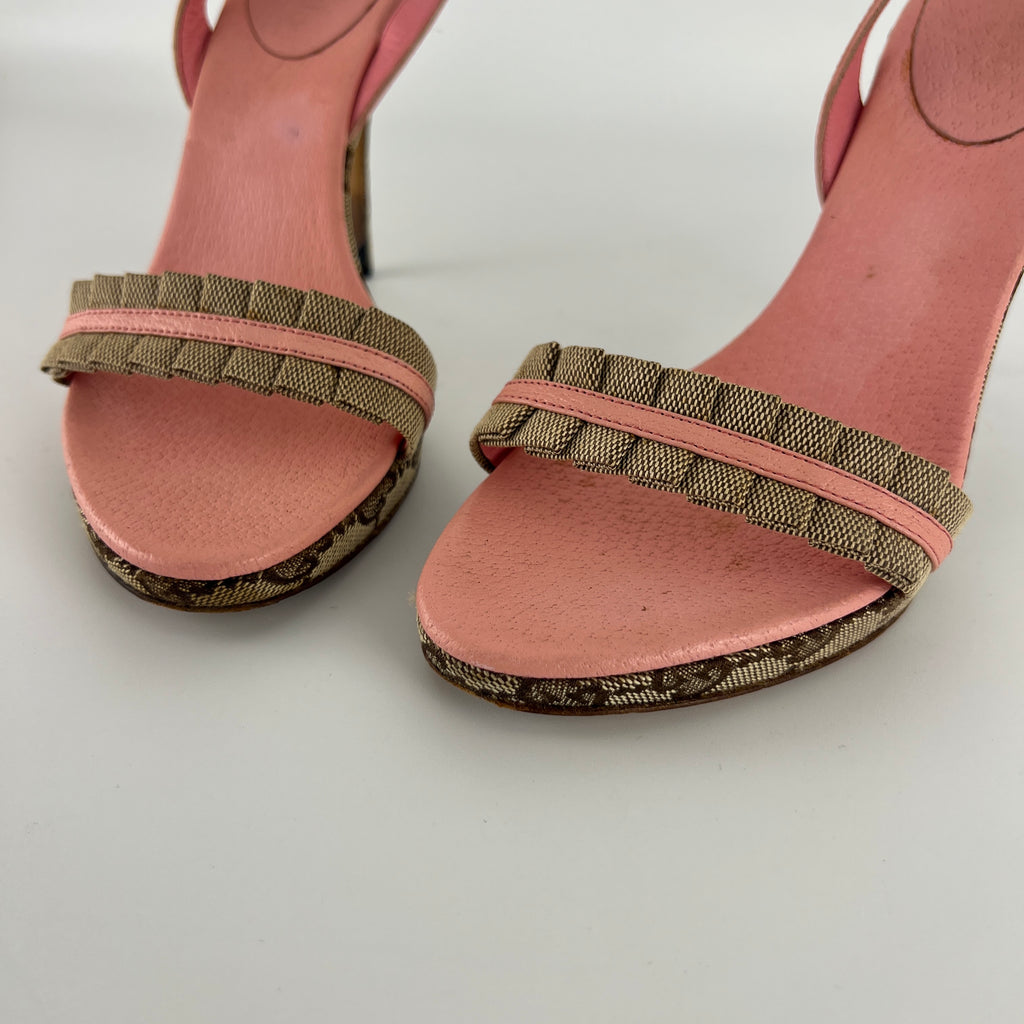 Gucci | Vintage Y2K Pink Leather Tan GG Monogram Pattern Slingback Heels (37.5)
