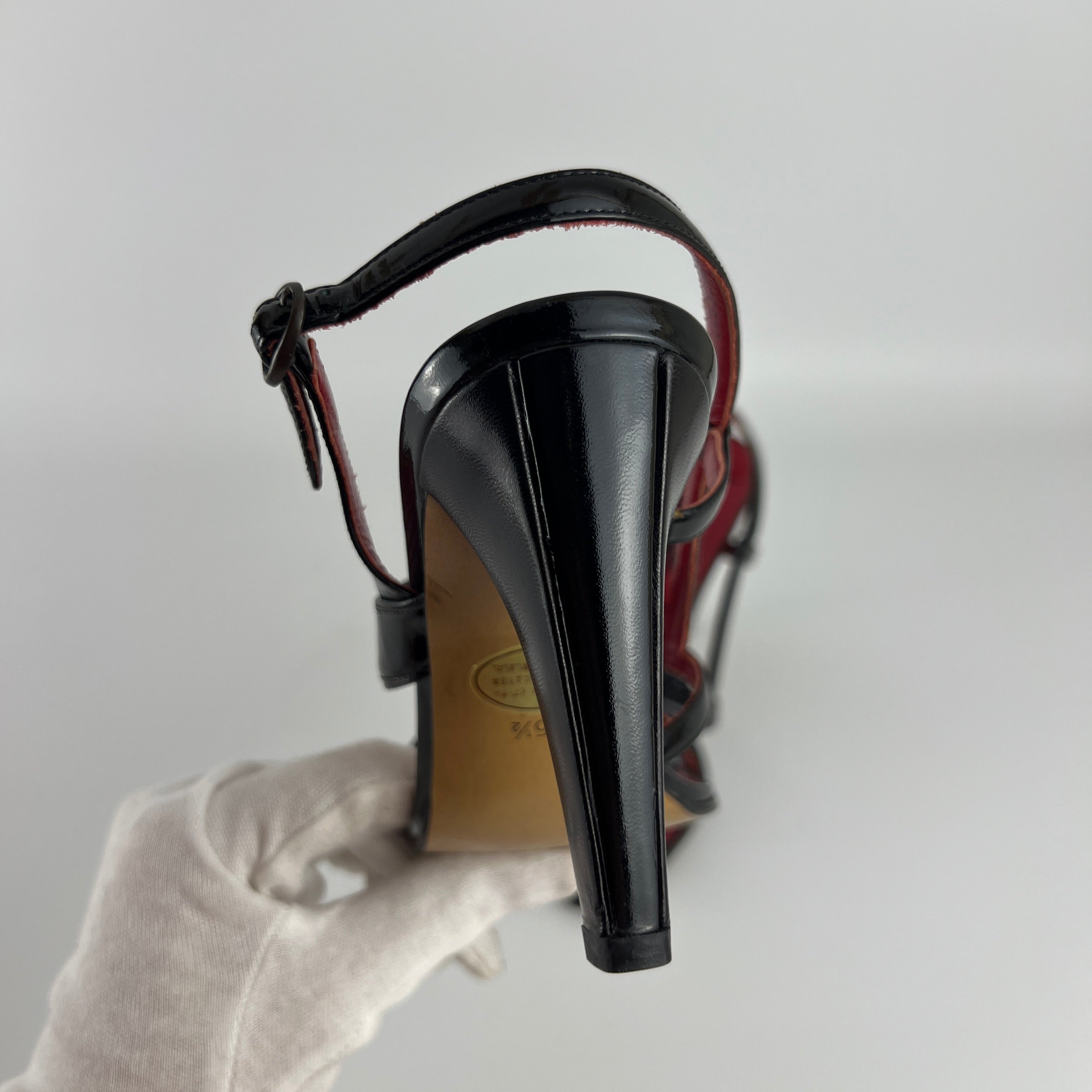 YSL Saint Laurent | Vintage Black Patent Leather Swirl Slingback Sandal Heels (35.5)