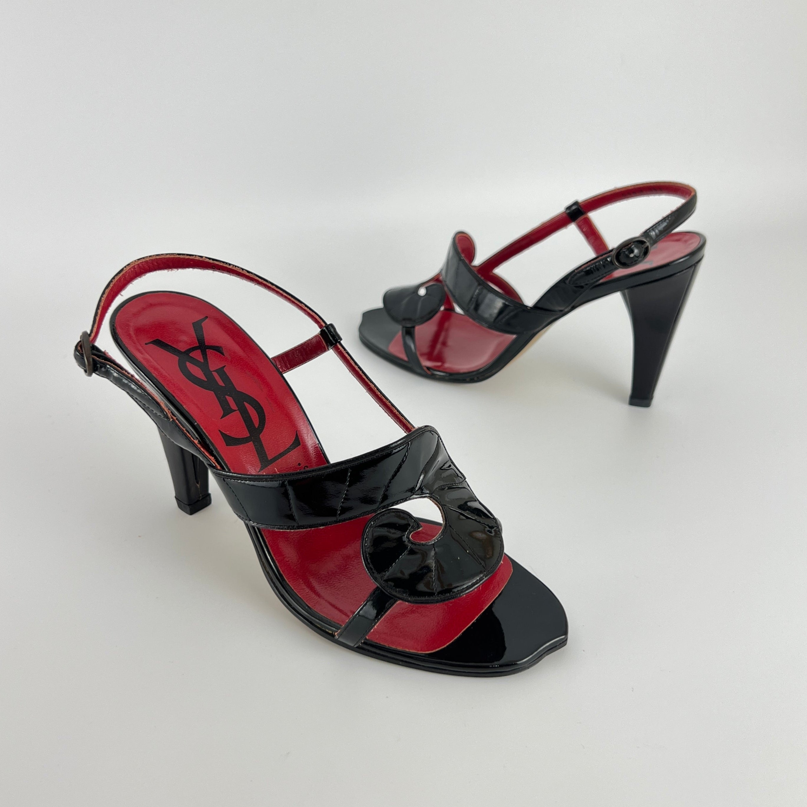 YSL Saint Laurent | Vintage Black Patent Leather Swirl Slingback Sandal Heels (35.5)
