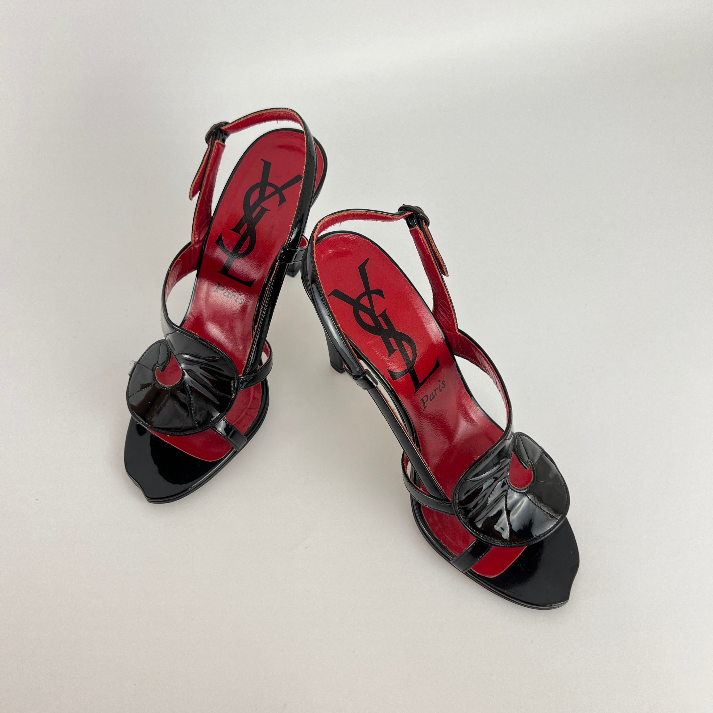 YSL Saint Laurent | Vintage Black Patent Leather Swirl Slingback Sandal Heels (35.5)