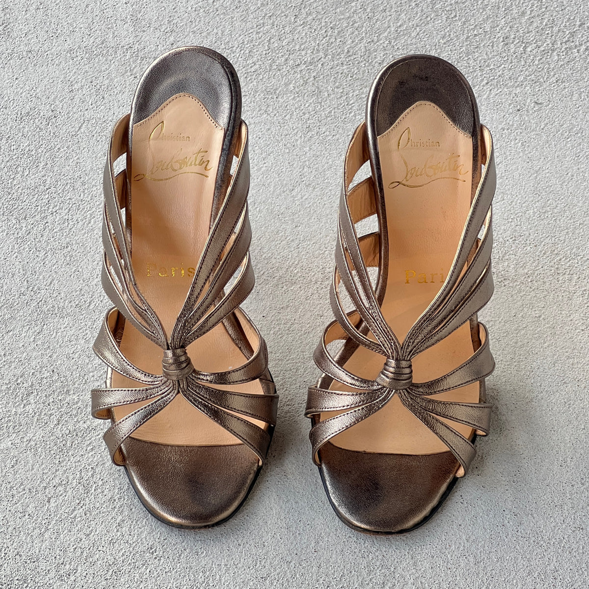 Louboutin | Mulegrace Rose Gold Metallic Leather Twist Strappy Sandal Mule Heels (36)