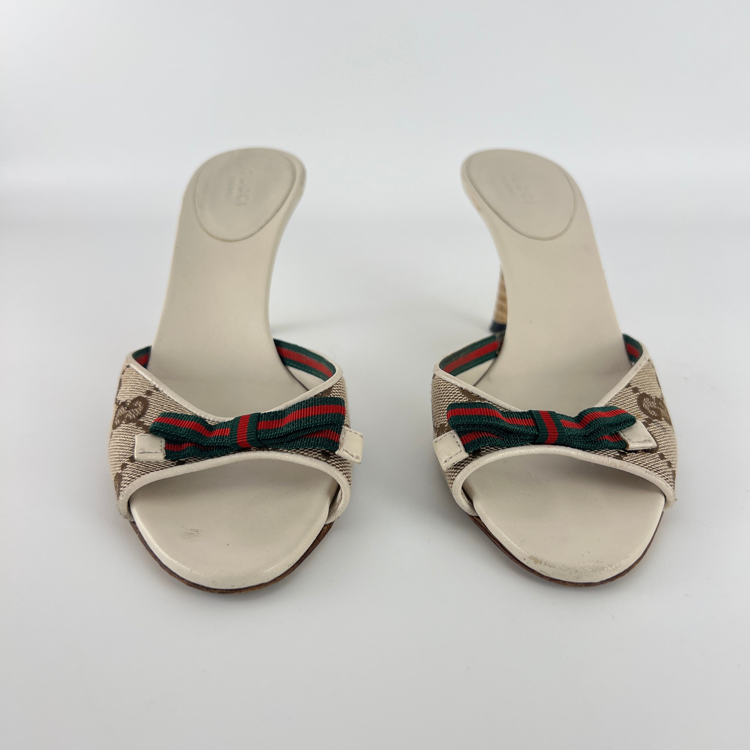 Gucci | Tom Ford Era GG Monogram Red Green Bow Mules (34.5)