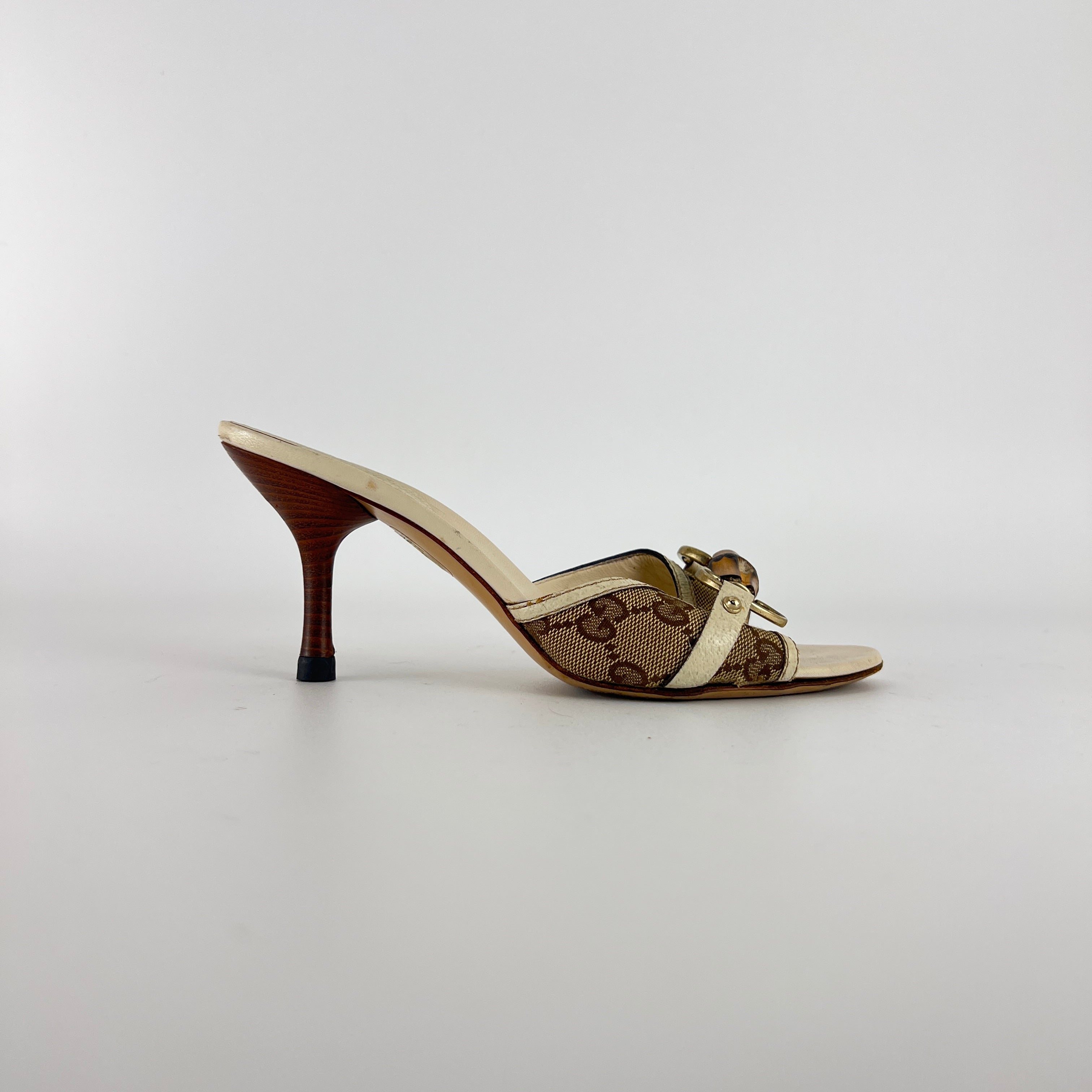 Gucci | Vintage Beige GG Monogram Bamboo Horse Bit Slide Sandal Mules (35.5)