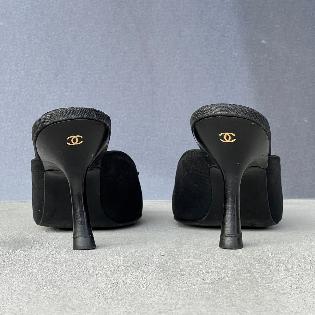 Chanel | Vintage Black Linen CC Logo Bow Pointed Toe Slide Mules (35)