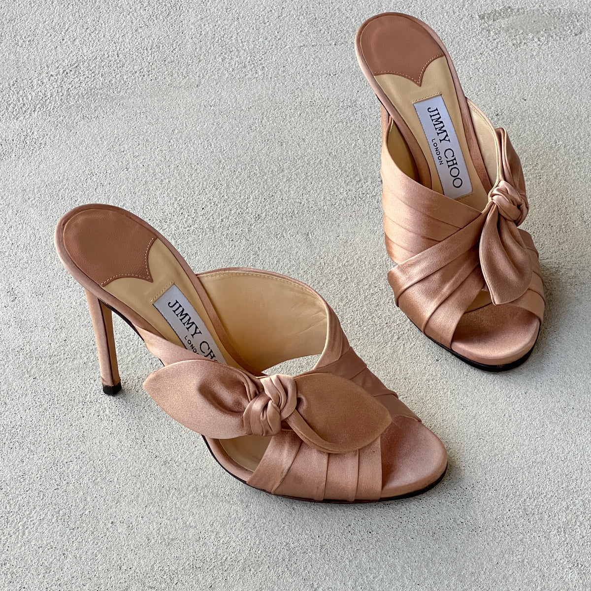 Jimmy Choo | Keely 100 Nude Dusty Rose Satin Twisted Knot Slide Mules (35)