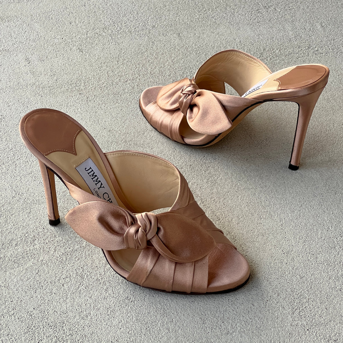 Jimmy Choo | Keely 100 Nude Dusty Rose Satin Twisted Knot Slide Mules (35)