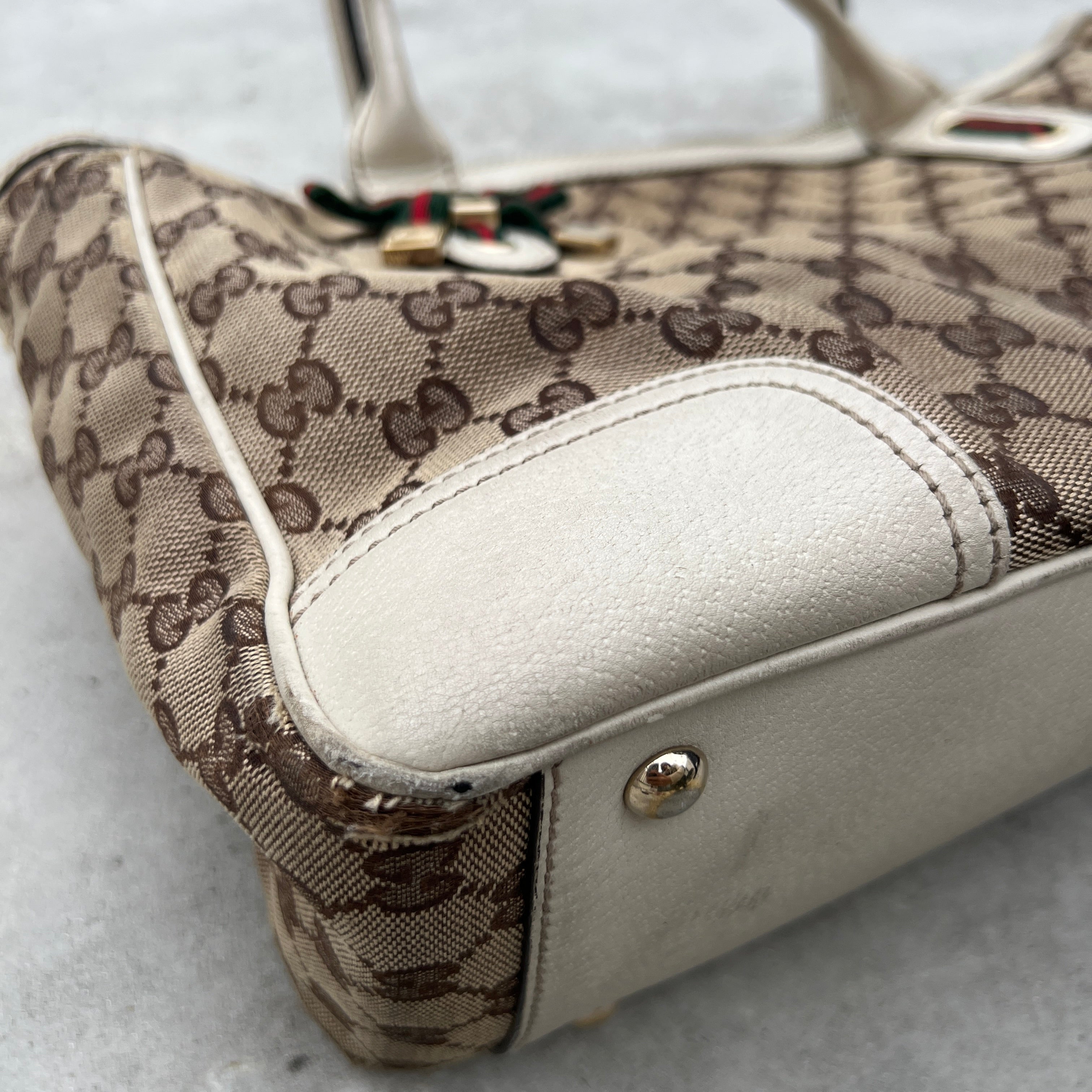 Gucci | Vintage GG Monogram Canvas Cream Leather Shoulder Bag Medium