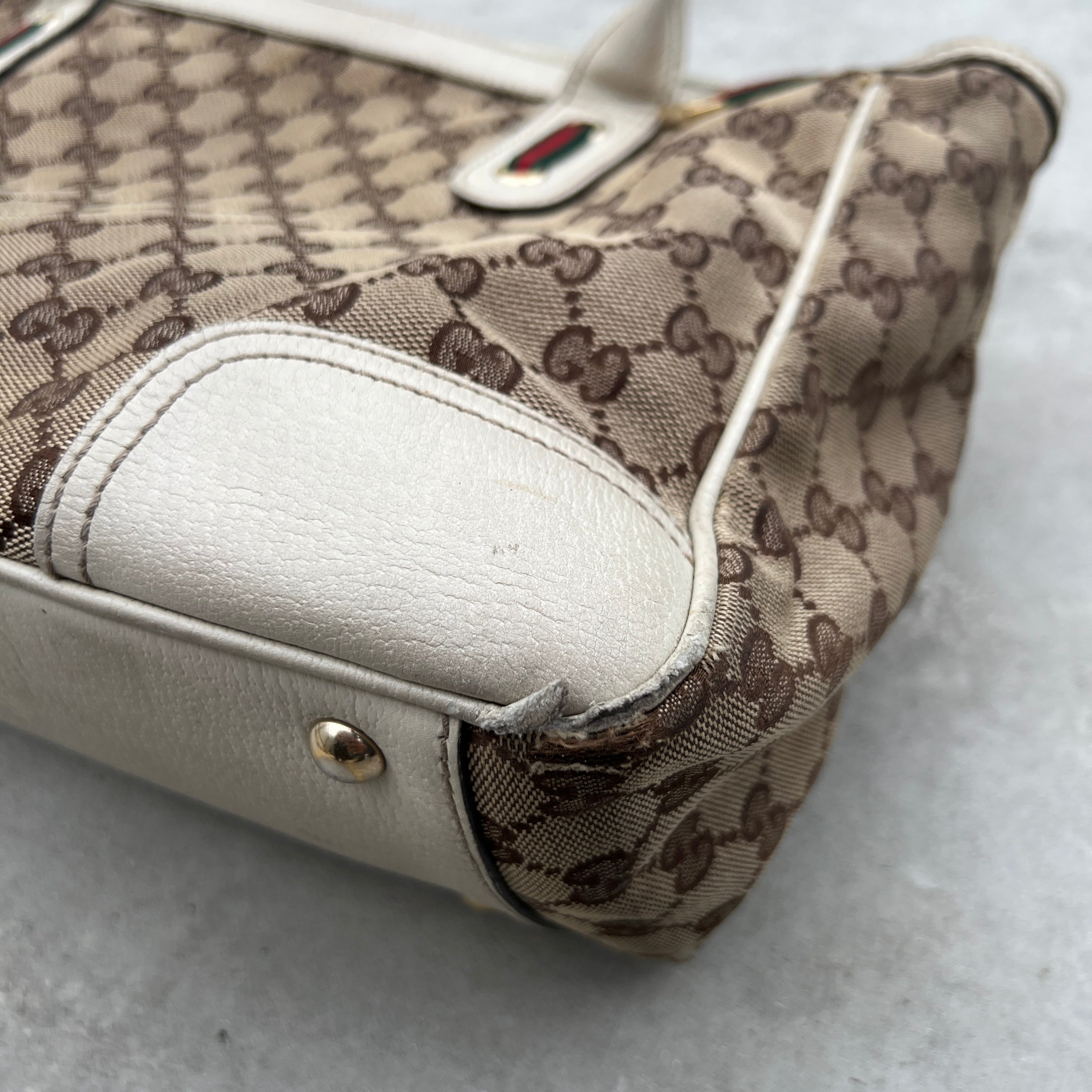 Gucci | Vintage GG Monogram Canvas Cream Leather Shoulder Bag Medium