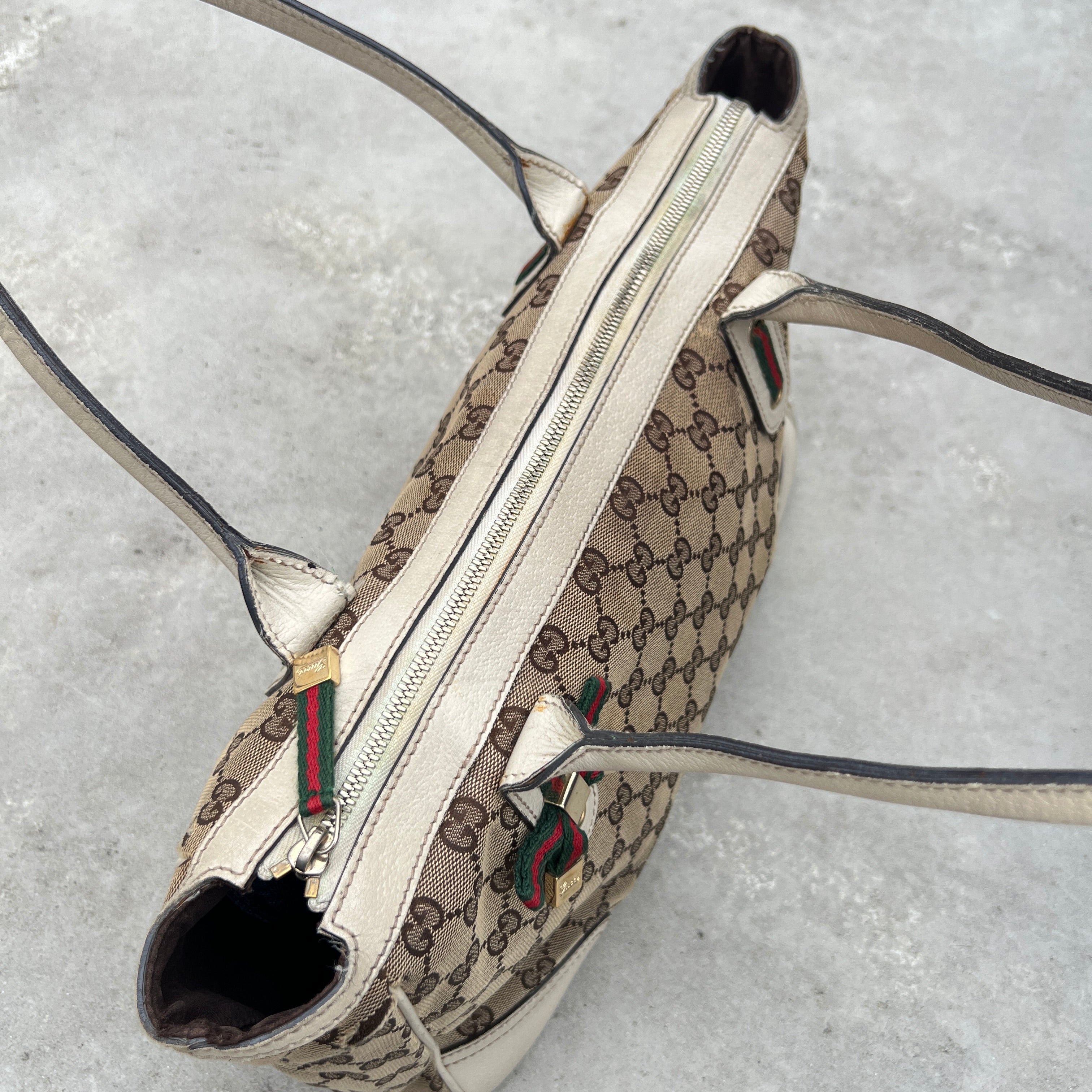 Gucci | Vintage GG Monogram Canvas Cream Leather Shoulder Bag Medium