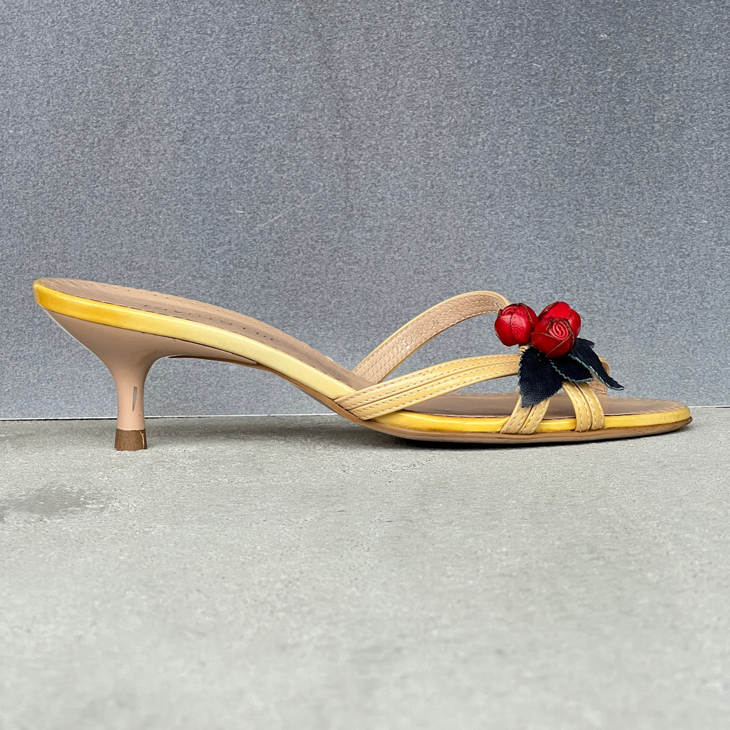Jill Stuart | Red Flower Applique Yellow Patent Leather Kitten Heel Mules (M, 36)