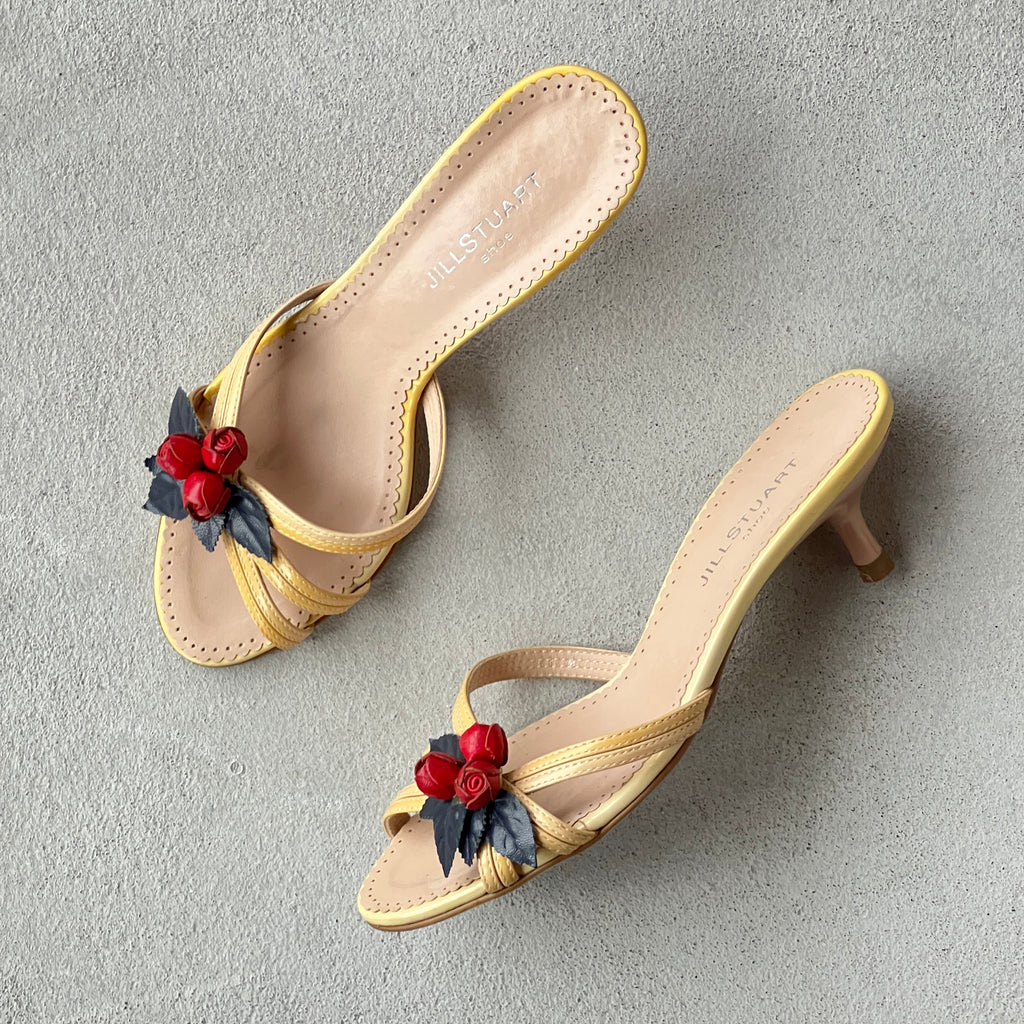 Jill Stuart | Red Flower Applique Yellow Patent Leather Kitten Heel Mules (M, 36)