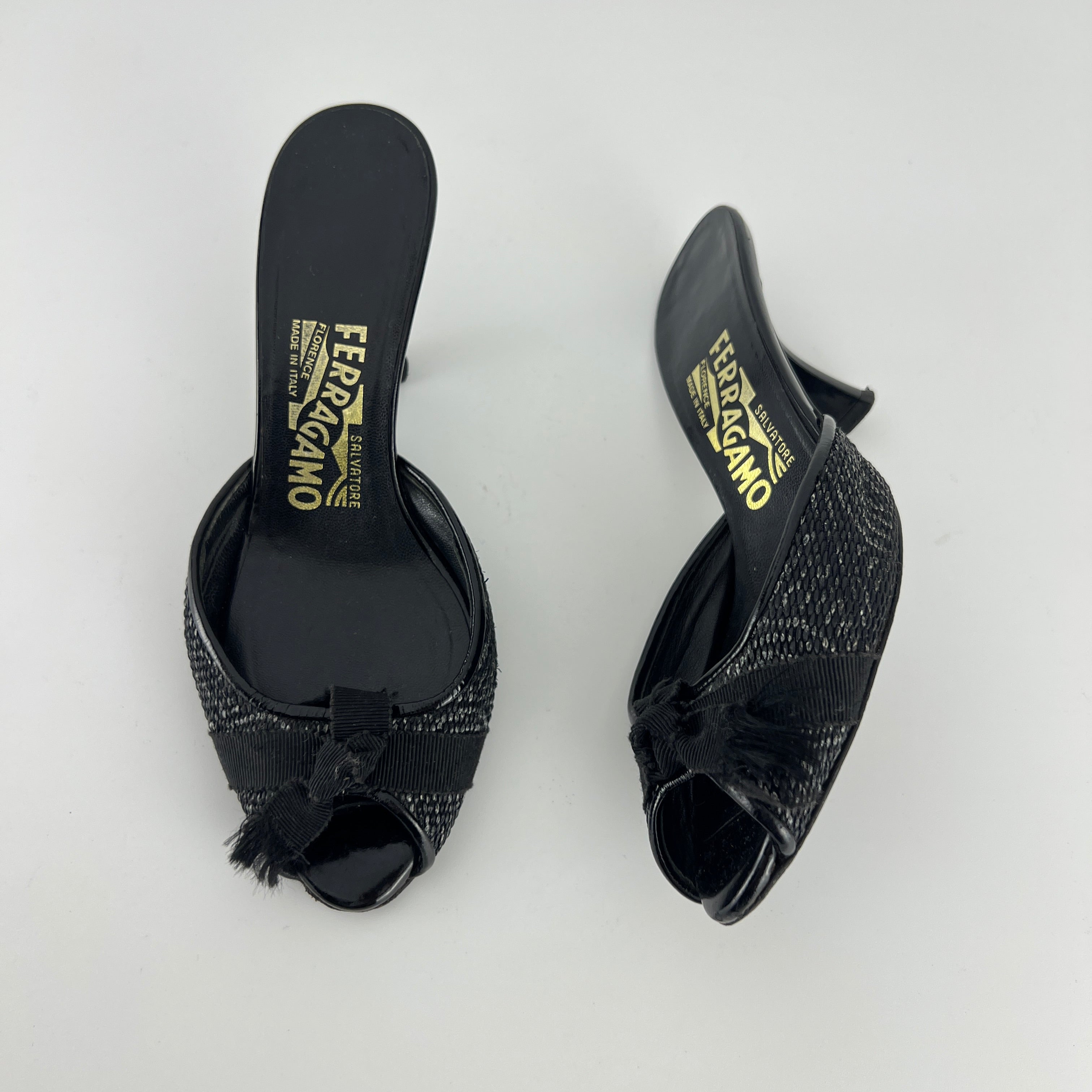 Ferragamo | Black Bow Ribbon Leather Stiletto Mules (34.5 , 4.5)