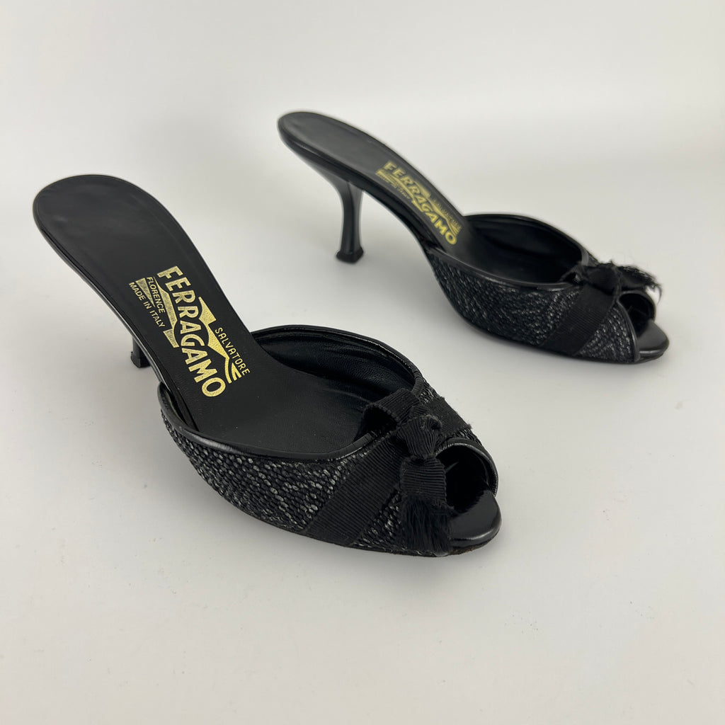 Ferragamo | Black Bow Ribbon Leather Stiletto Mules (34.5 , 4.5)