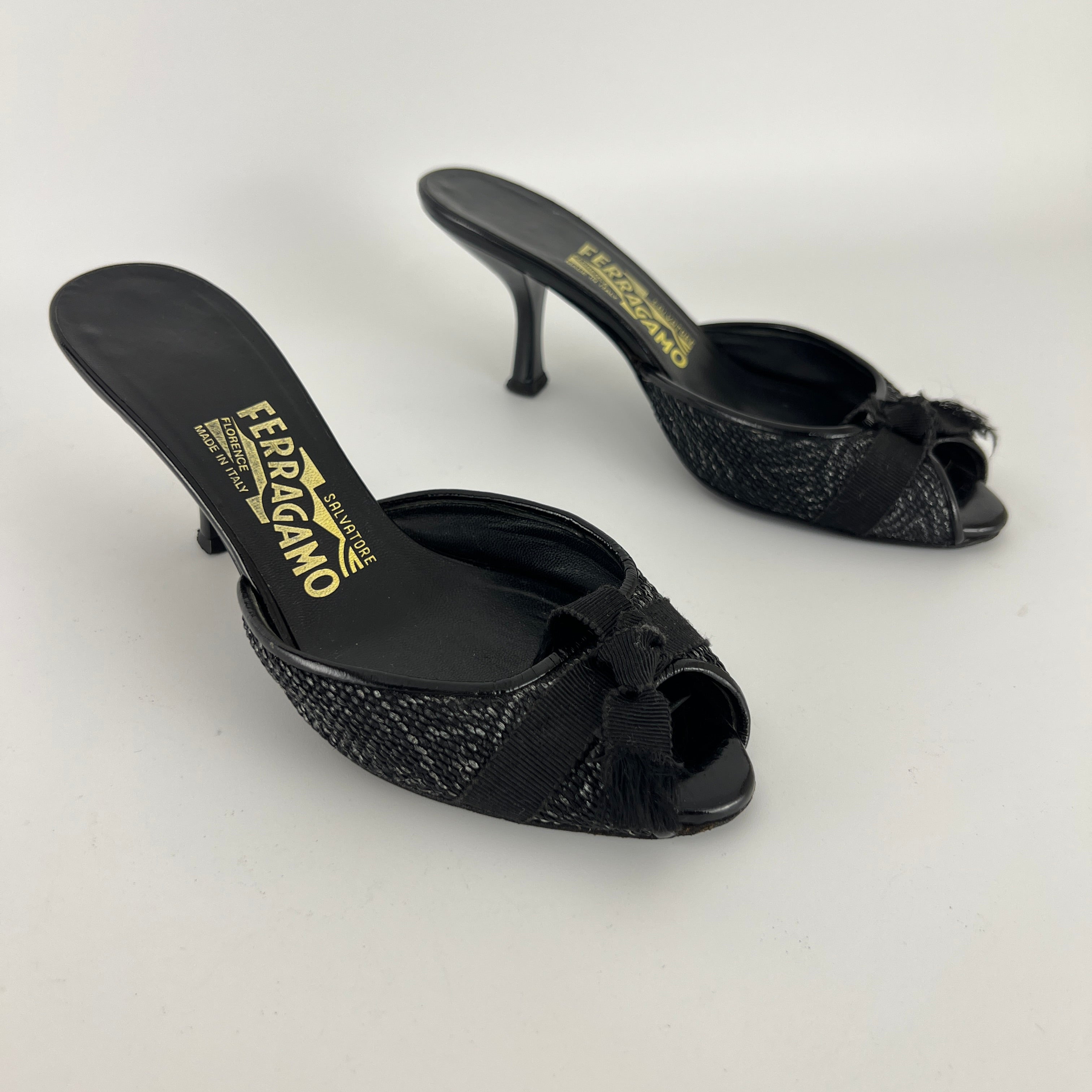Ferragamo | Black Bow Ribbon Leather Stiletto Mules (34.5 , 4.5)