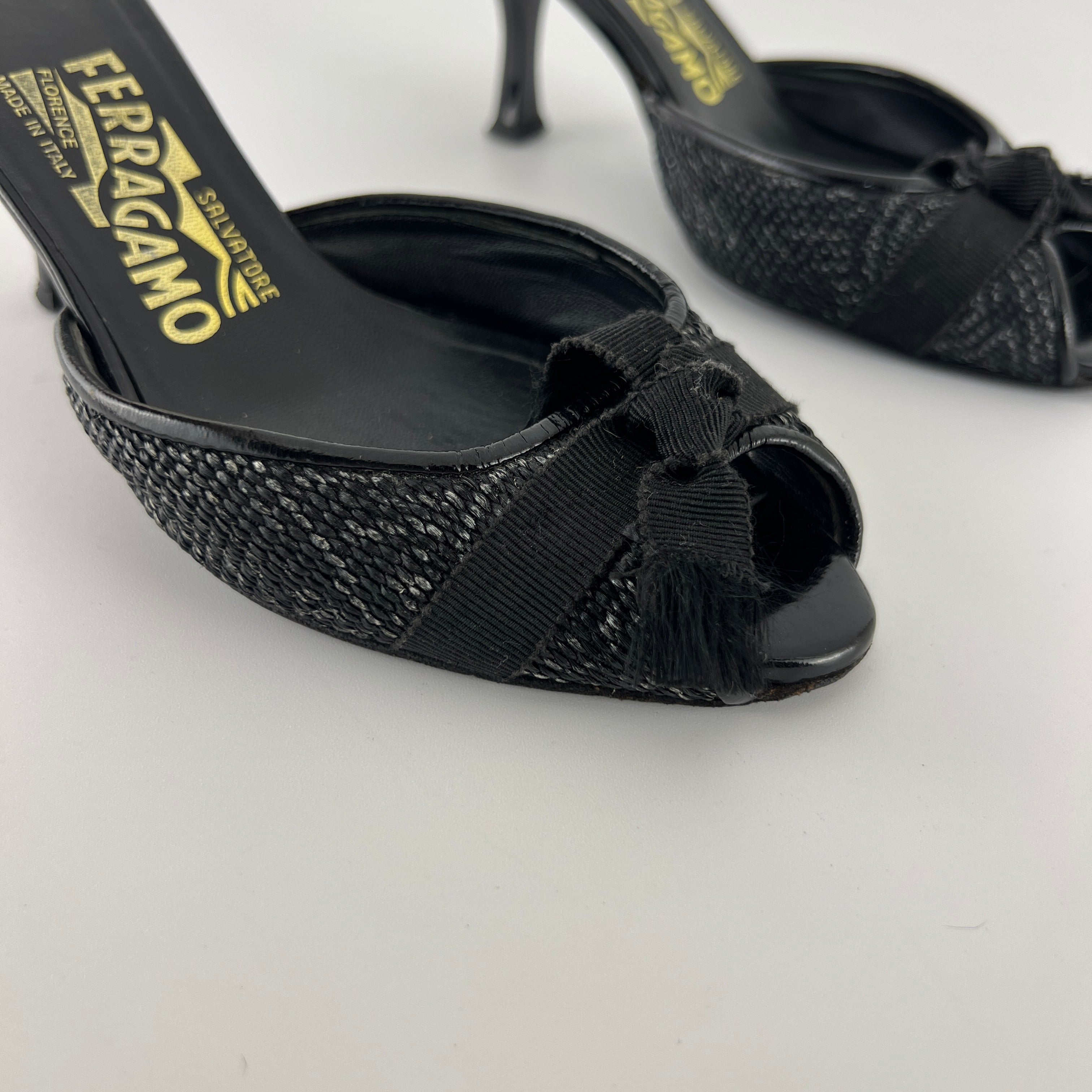 Ferragamo | Black Bow Ribbon Leather Stiletto Mules (34.5 , 4.5)