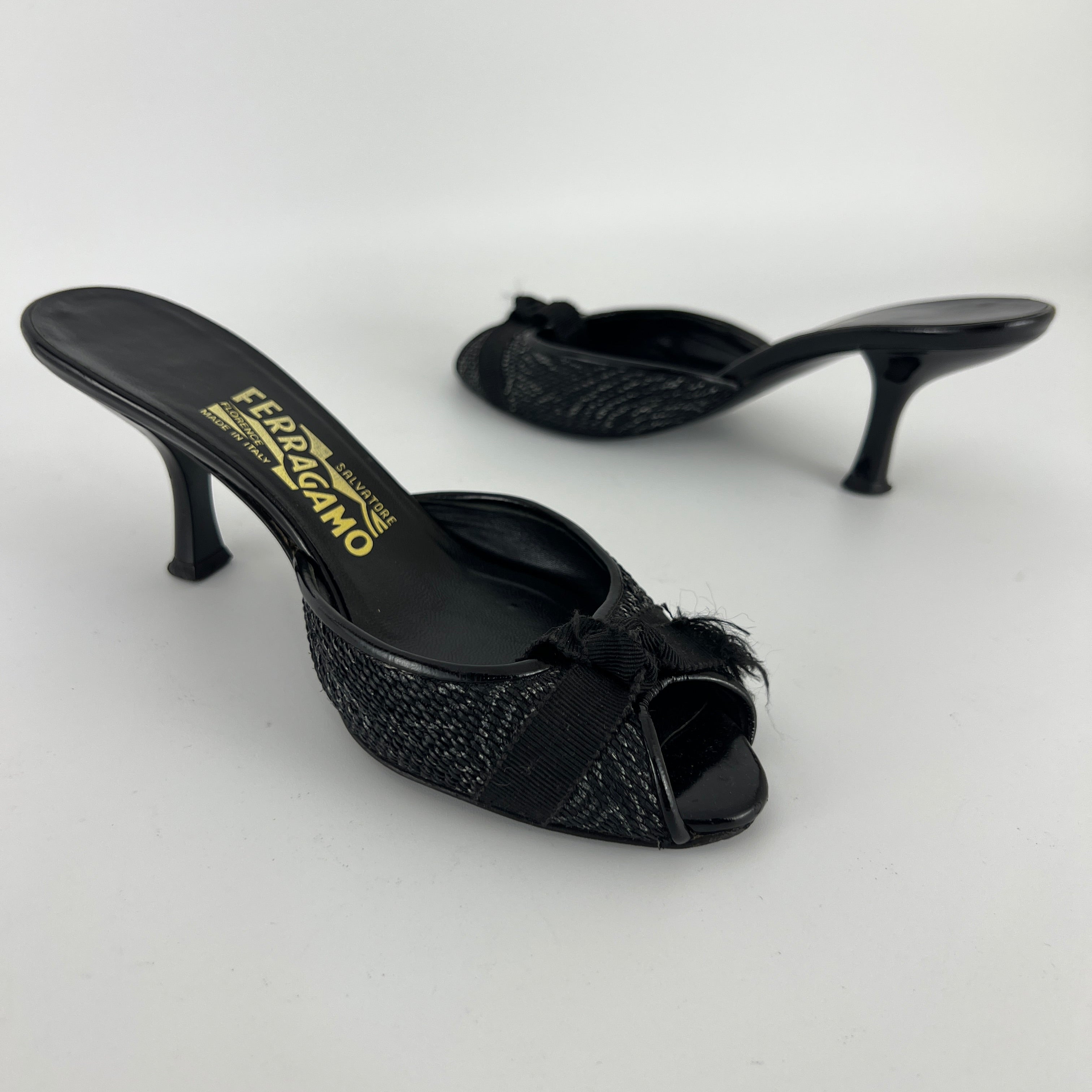 Ferragamo | Black Bow Ribbon Leather Stiletto Mules (34.5 , 4.5)