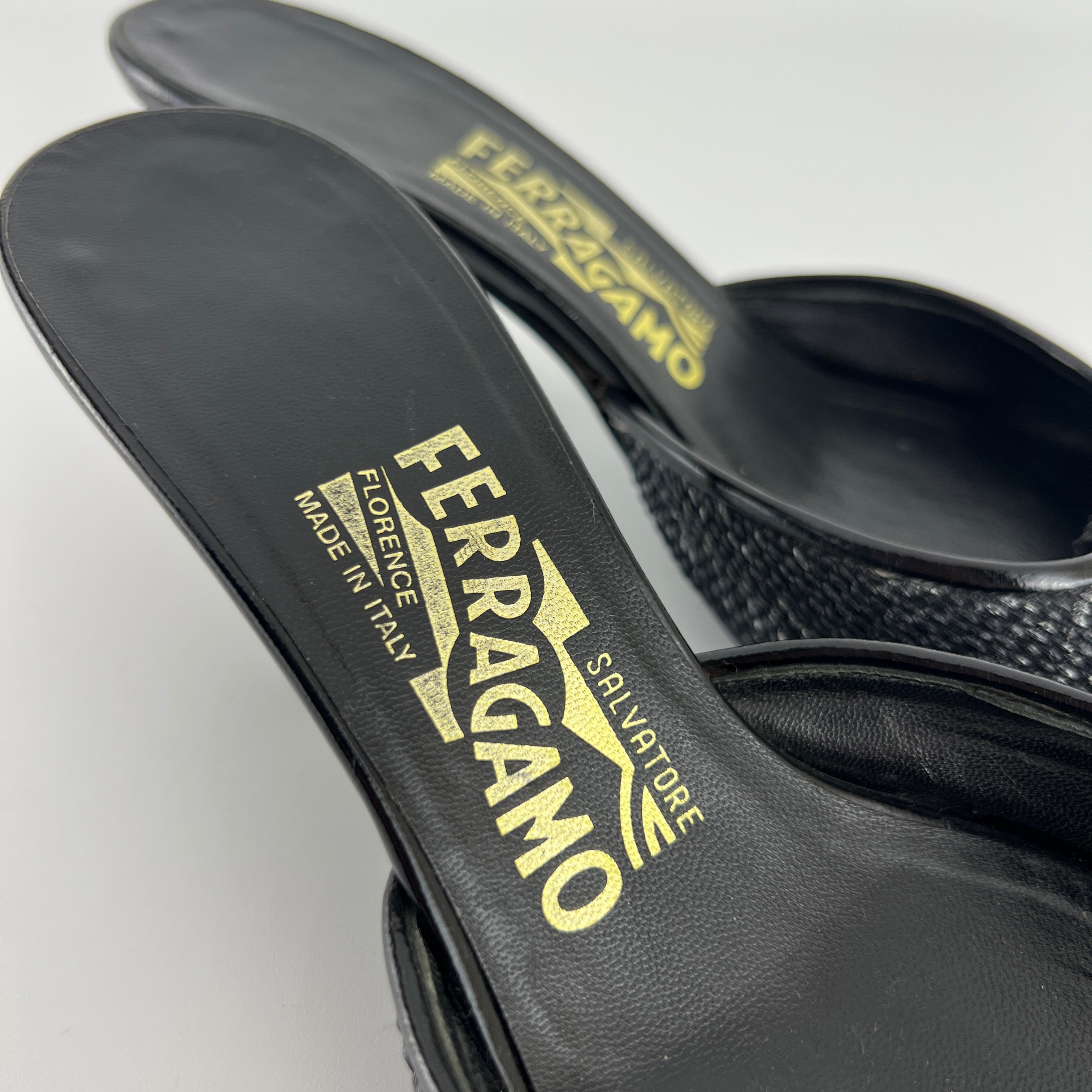 Ferragamo | Black Bow Ribbon Leather Stiletto Mules (34.5 , 4.5)