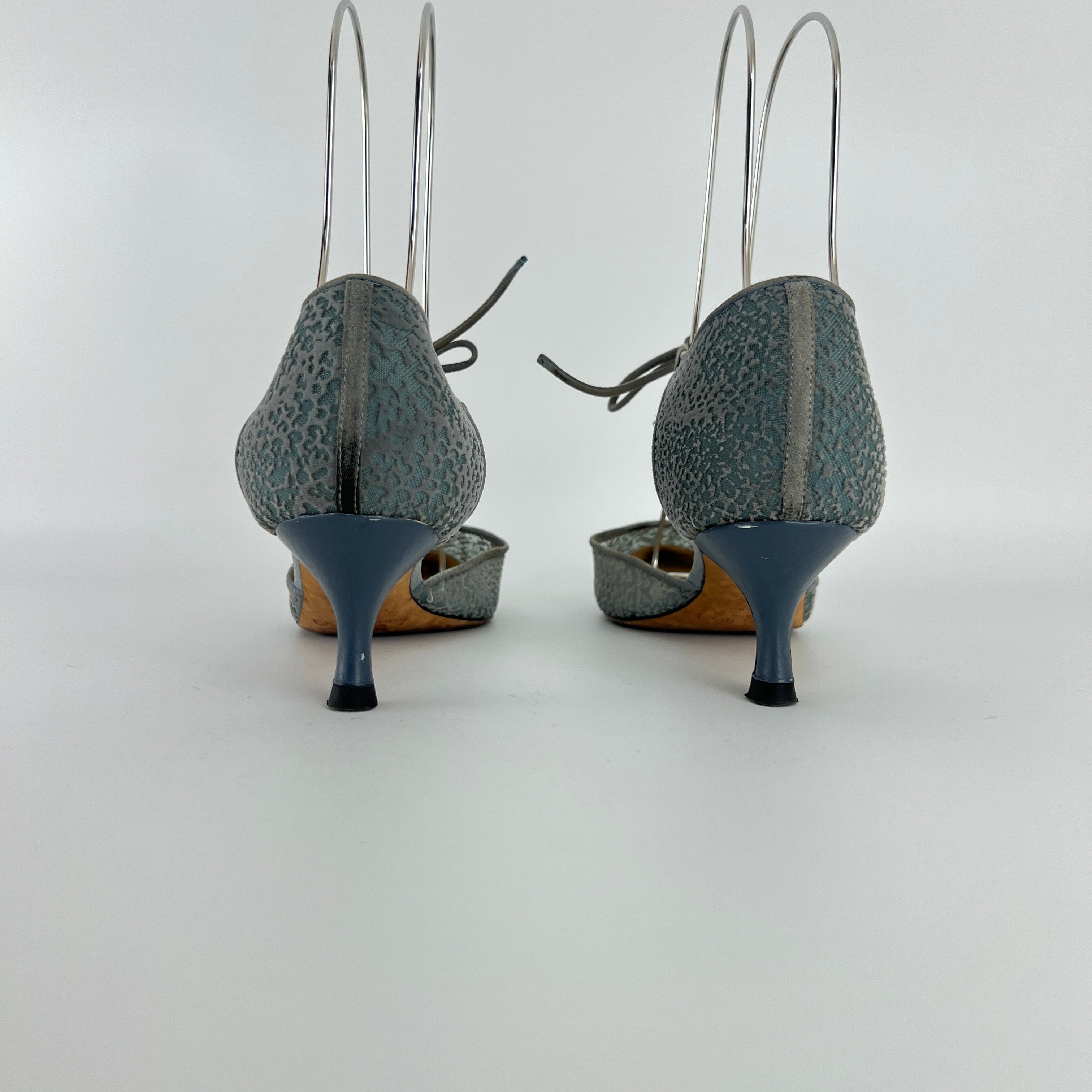 Jimmy Choo | Blue Grey Mesh Leather Ribbon Kitten Heel Pumps (38.5)