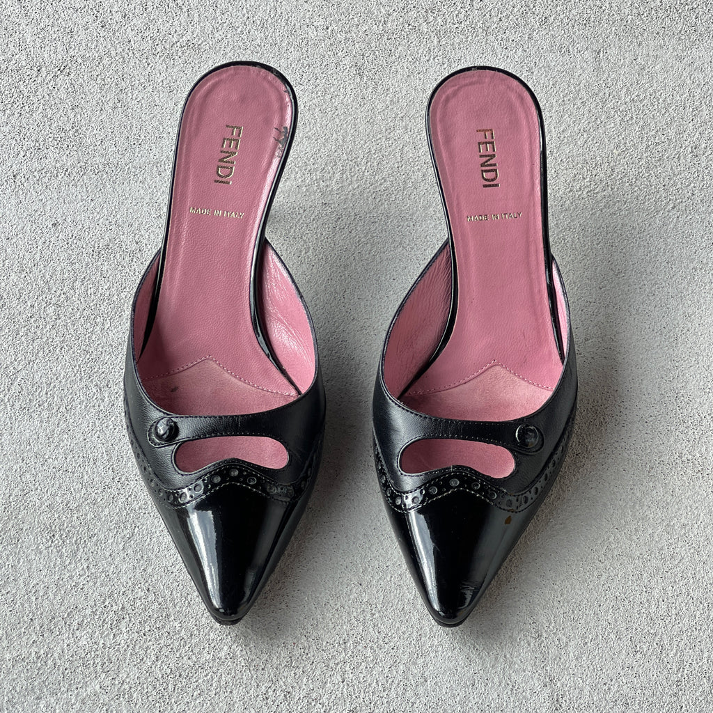 Fendi | Vintage Black Leather Pink Insole Brogue Detail Pointed Toe Mules (35.5)