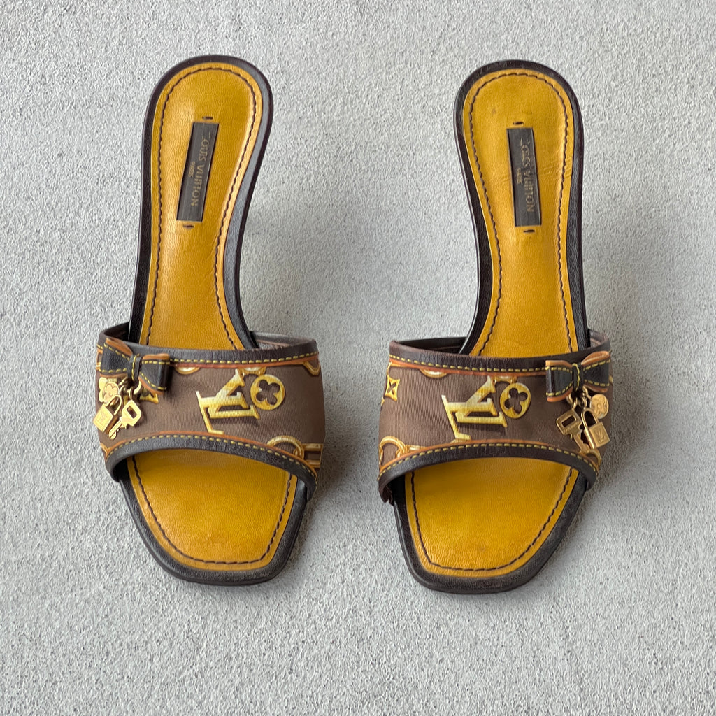 Louis Vuitton | Vintage 2000s LV Monogram Logo Padlock Charm Kitten Heel Mules (36.5)