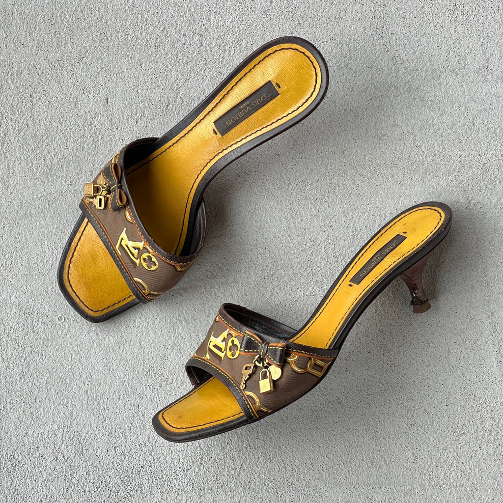 Louis Vuitton | Vintage 2000s LV Monogram Logo Padlock Charm Kitten Heel Mules (36.5)