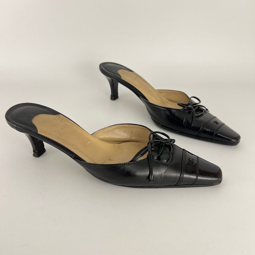 Chanel | Vintage Black Leather CC Logo Ribbon Bow Pointed Toe Kitten Mules (36)