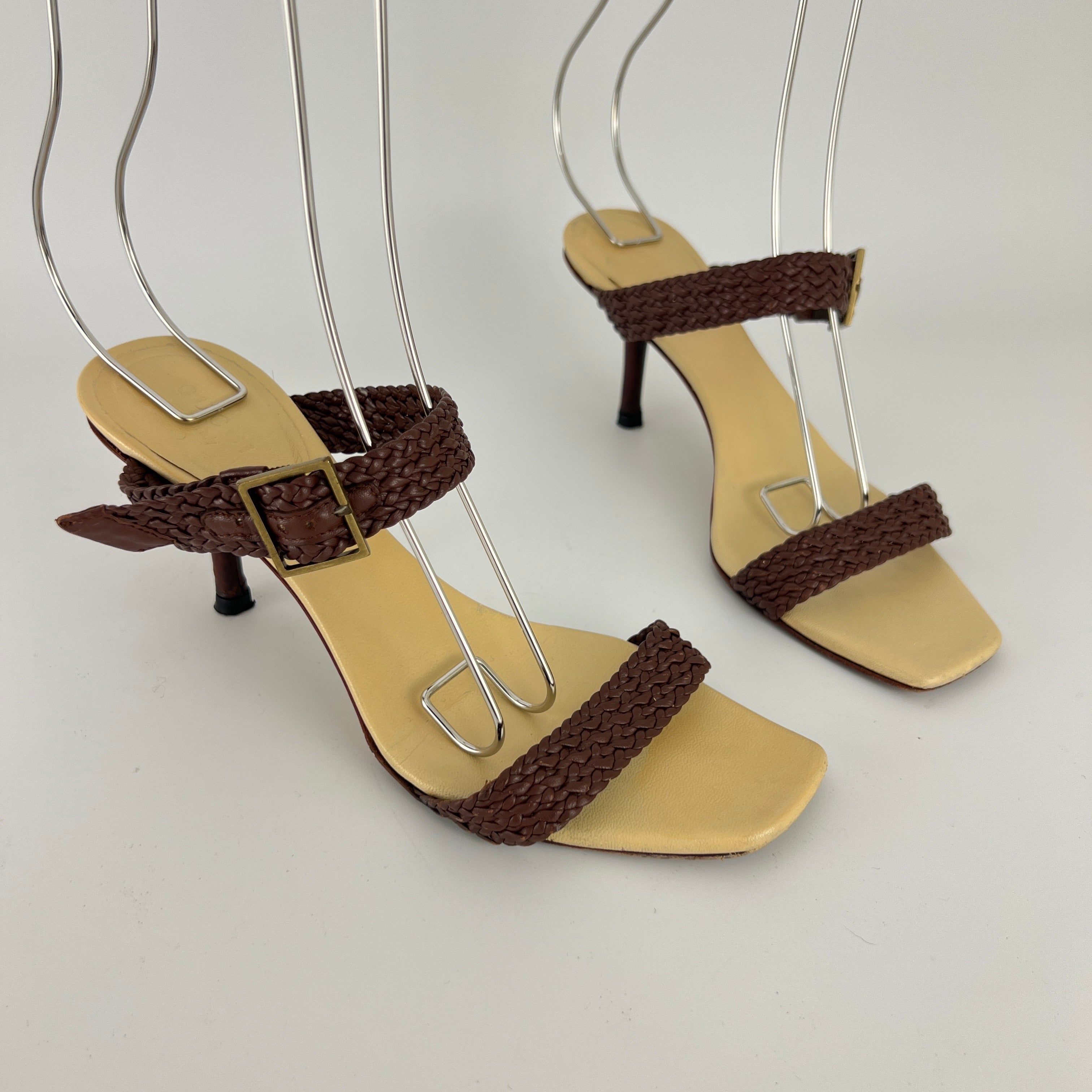 Gucci | Vintage Brown Leather Braided Straps Buckle Slide Mules (35.5)