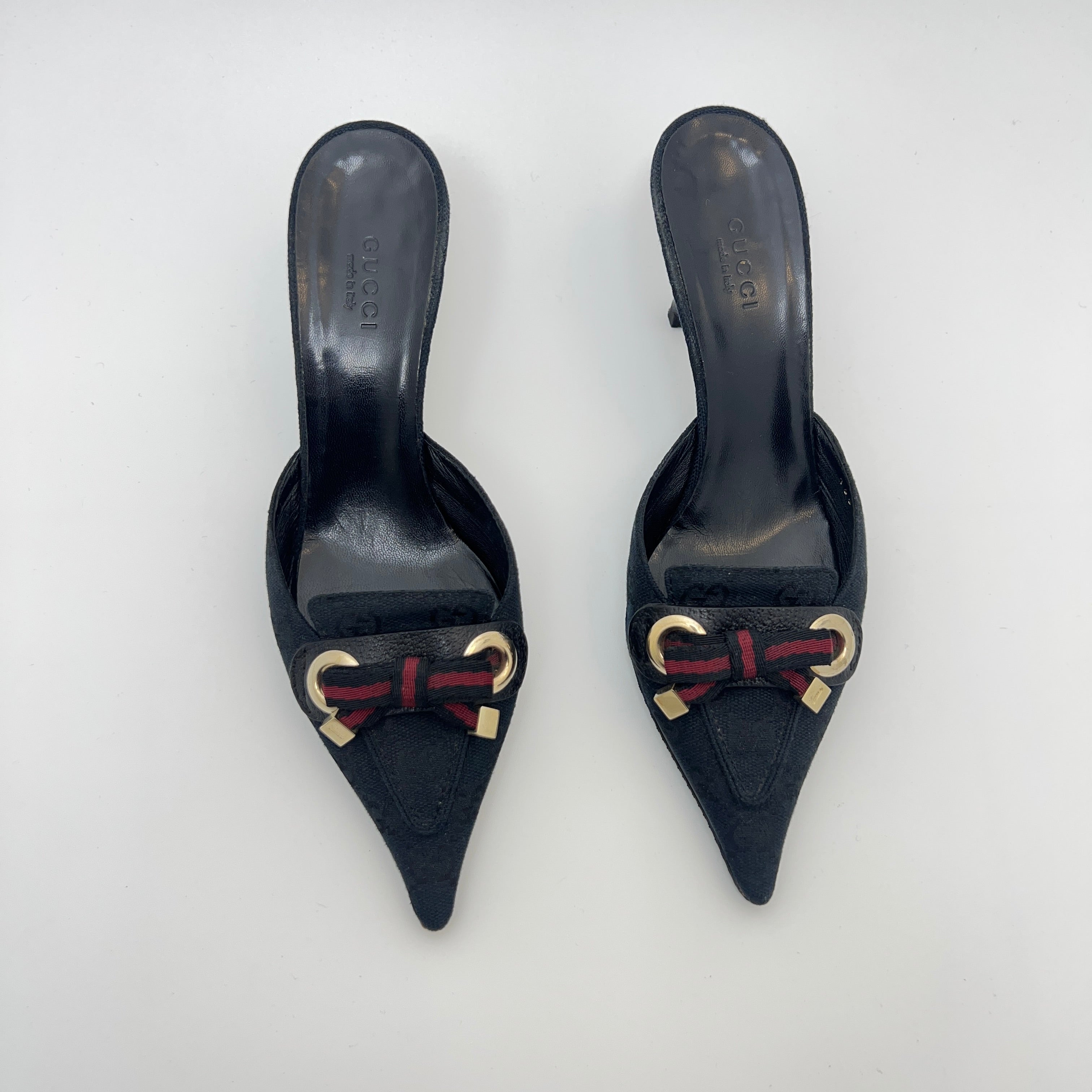 Gucci | Black Leather Canvas Pointed Toe Ribbon Gold Hardware Mules (35.5)