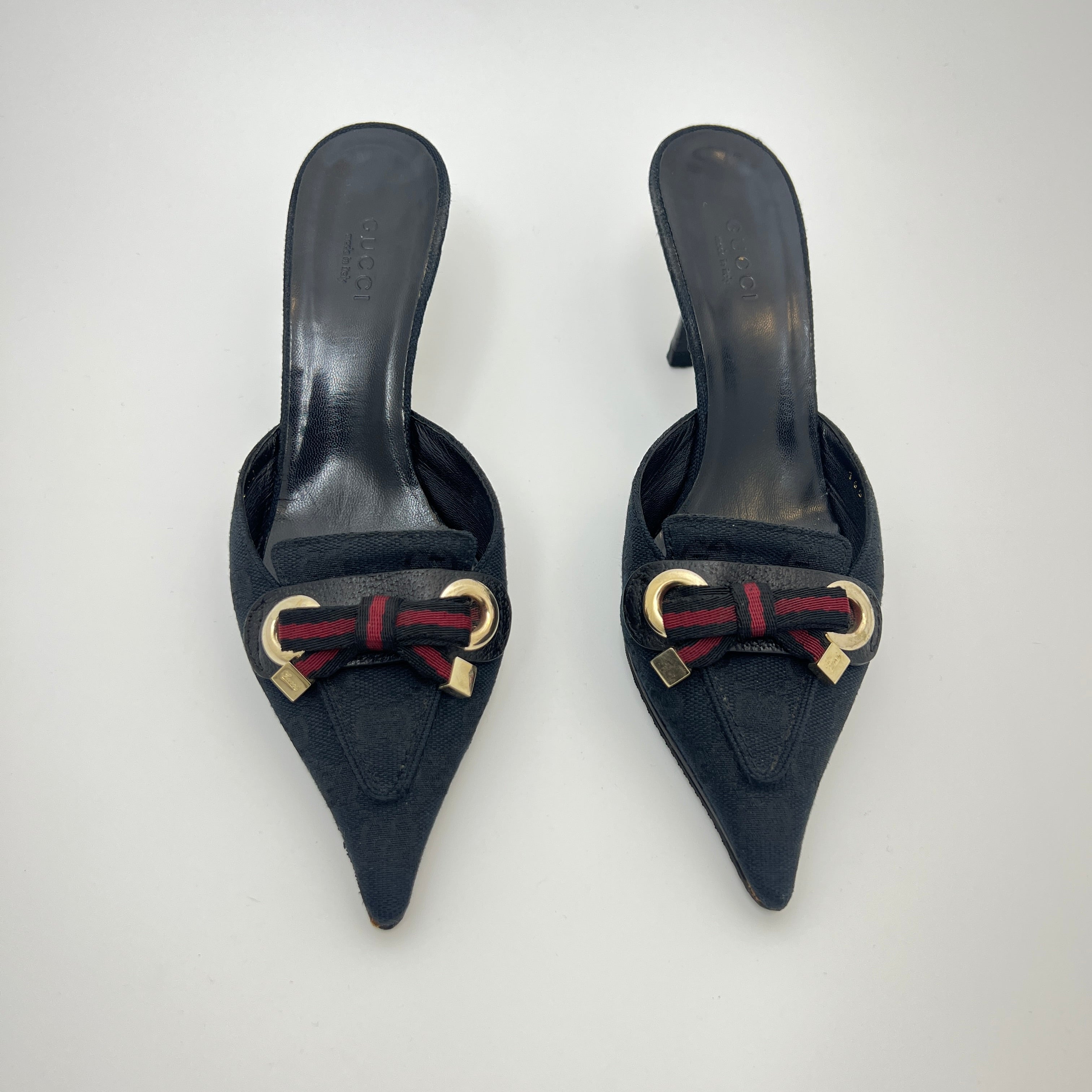 Gucci | Black Leather Canvas Pointed Toe Ribbon Gold Hardware Mules (35.5)