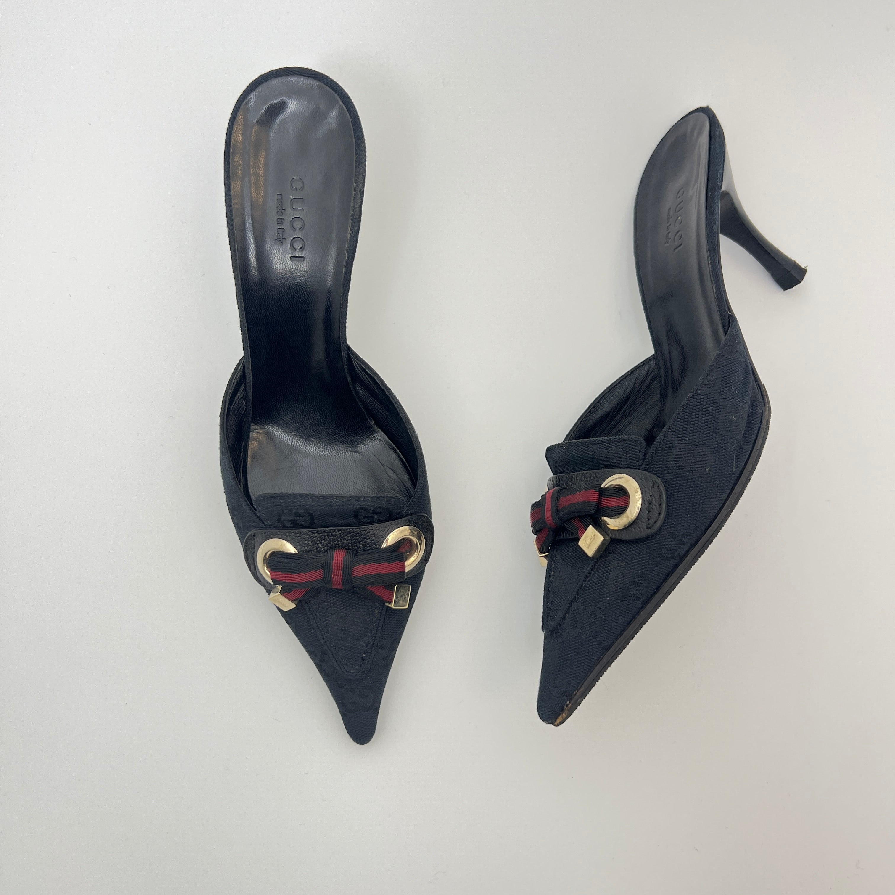 Gucci | Black Leather Canvas Pointed Toe Ribbon Gold Hardware Mules (35.5)