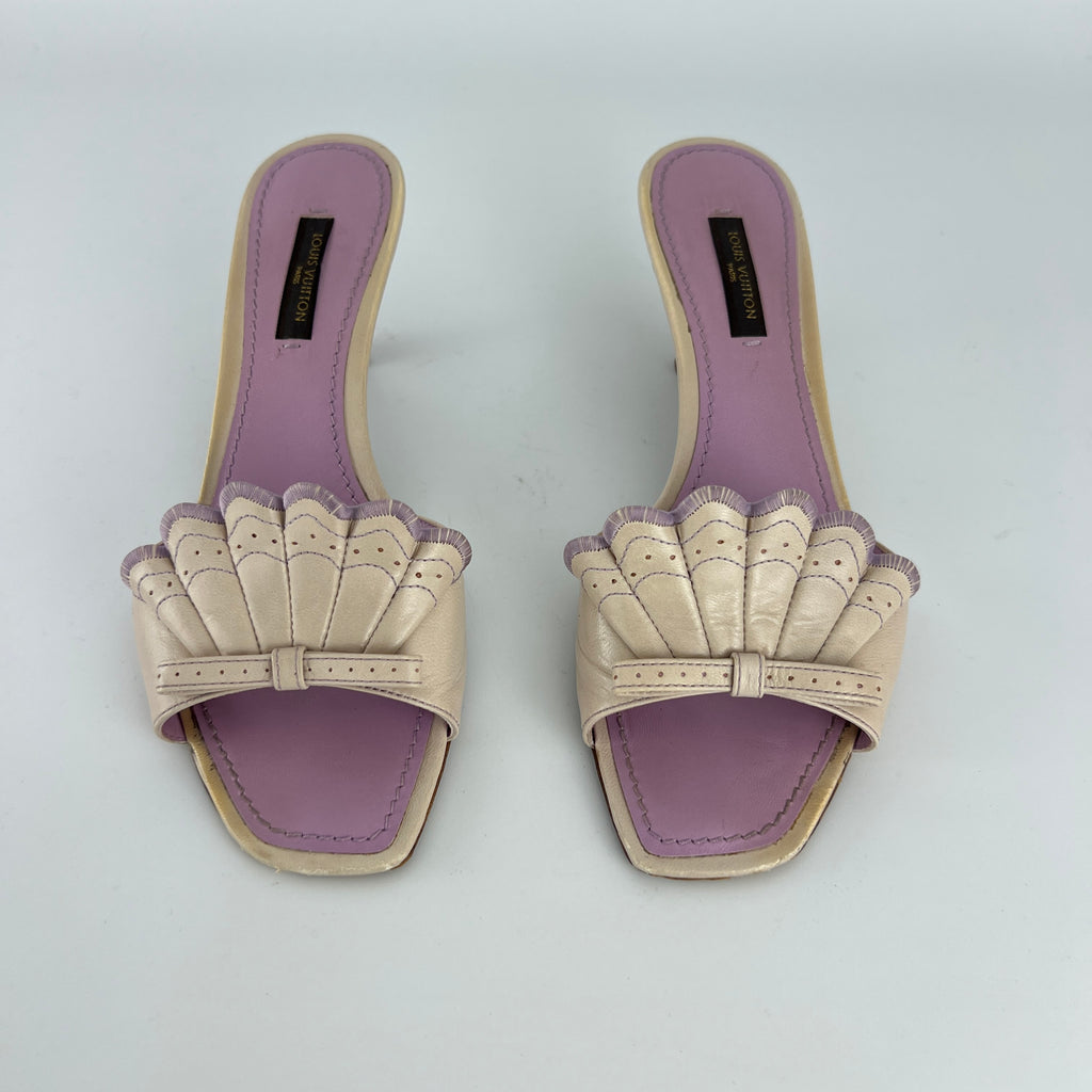 Louis Vuitton | Vintage Scallop Fan Lavender Beige Leather Kitten Heel Mules (35)